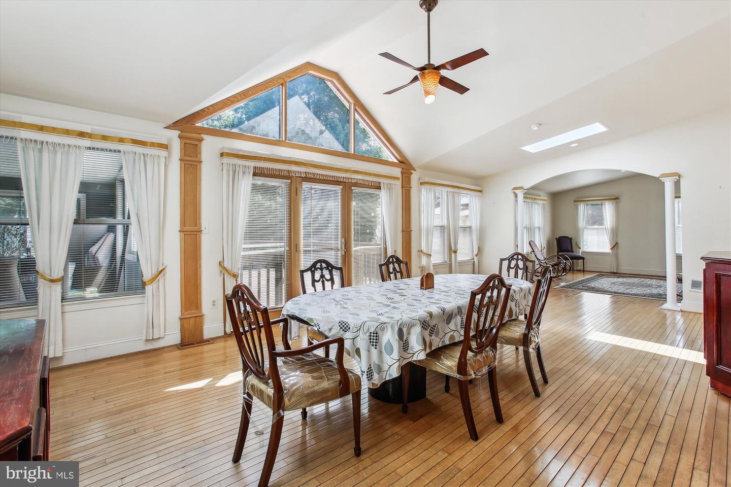 1901 GREAT FALLS ST, MCLEAN, Virginia 22101, 8 Bedrooms Bedrooms, ,5 BathroomsBathrooms,Residential,For sale,1901 GREAT FALLS ST,VAFX2244538 MLS # VAFX2244538
