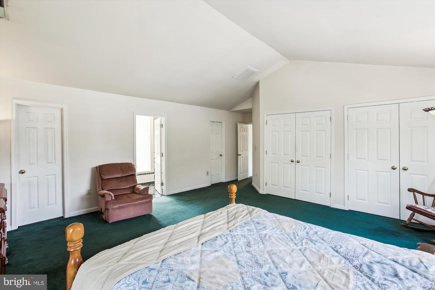 1901 GREAT FALLS ST, MCLEAN, Virginia 22101, 8 Bedrooms Bedrooms, ,5 BathroomsBathrooms,Residential,For sale,1901 GREAT FALLS ST,VAFX2244538 MLS # VAFX2244538