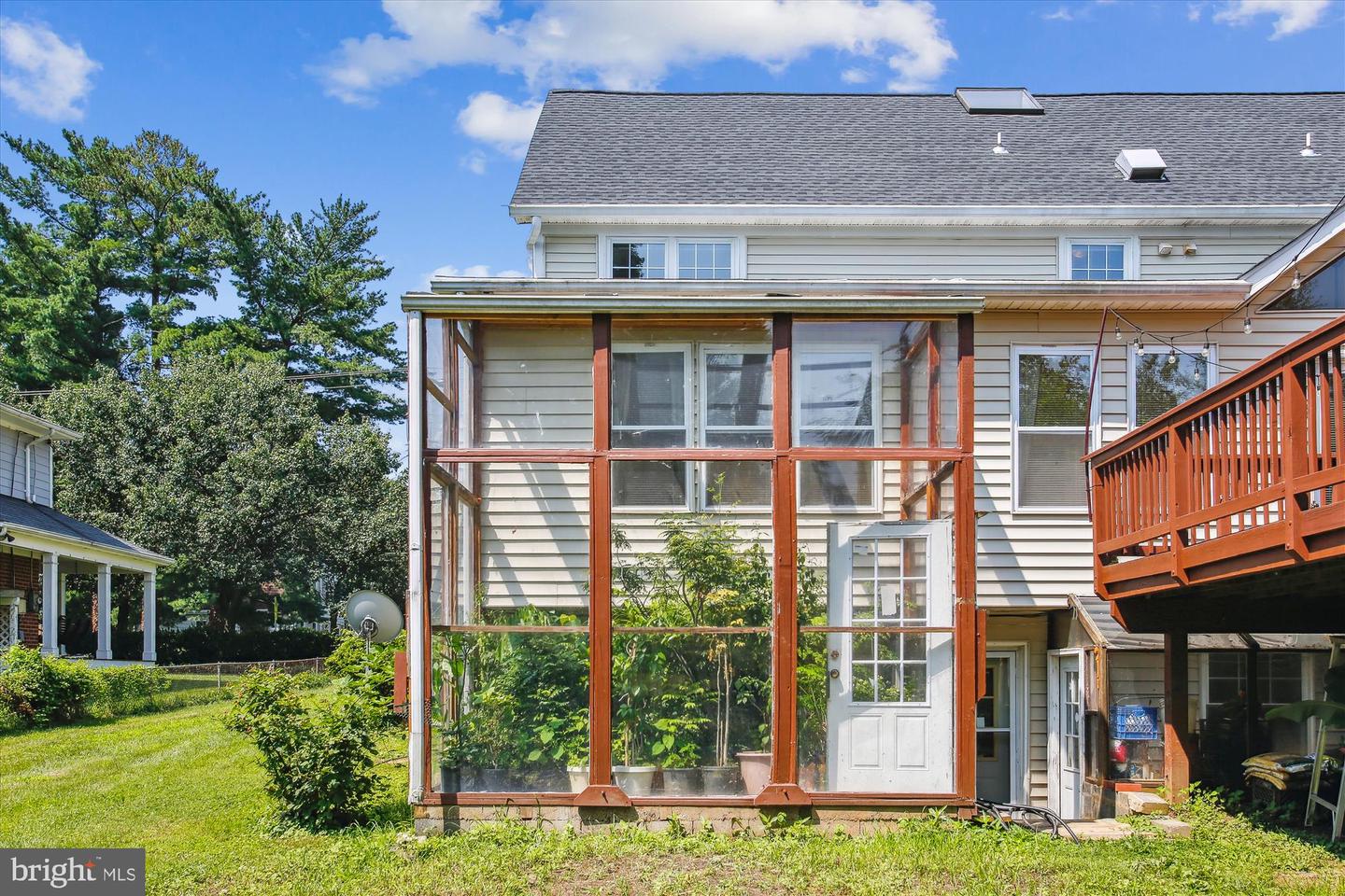 1901 GREAT FALLS ST, MCLEAN, Virginia 22101, 8 Bedrooms Bedrooms, ,5 BathroomsBathrooms,Residential,For sale,1901 GREAT FALLS ST,VAFX2244538 MLS # VAFX2244538