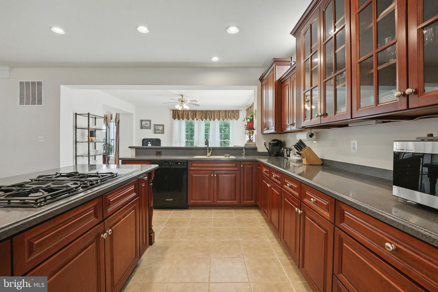 4801 GRAND MASTERS WAY, WOODBRIDGE, Virginia 22192, 5 Bedrooms Bedrooms, ,4 BathroomsBathrooms,Residential,For sale,4801 GRAND MASTERS WAY,VAPW2096610 MLS # VAPW2096610