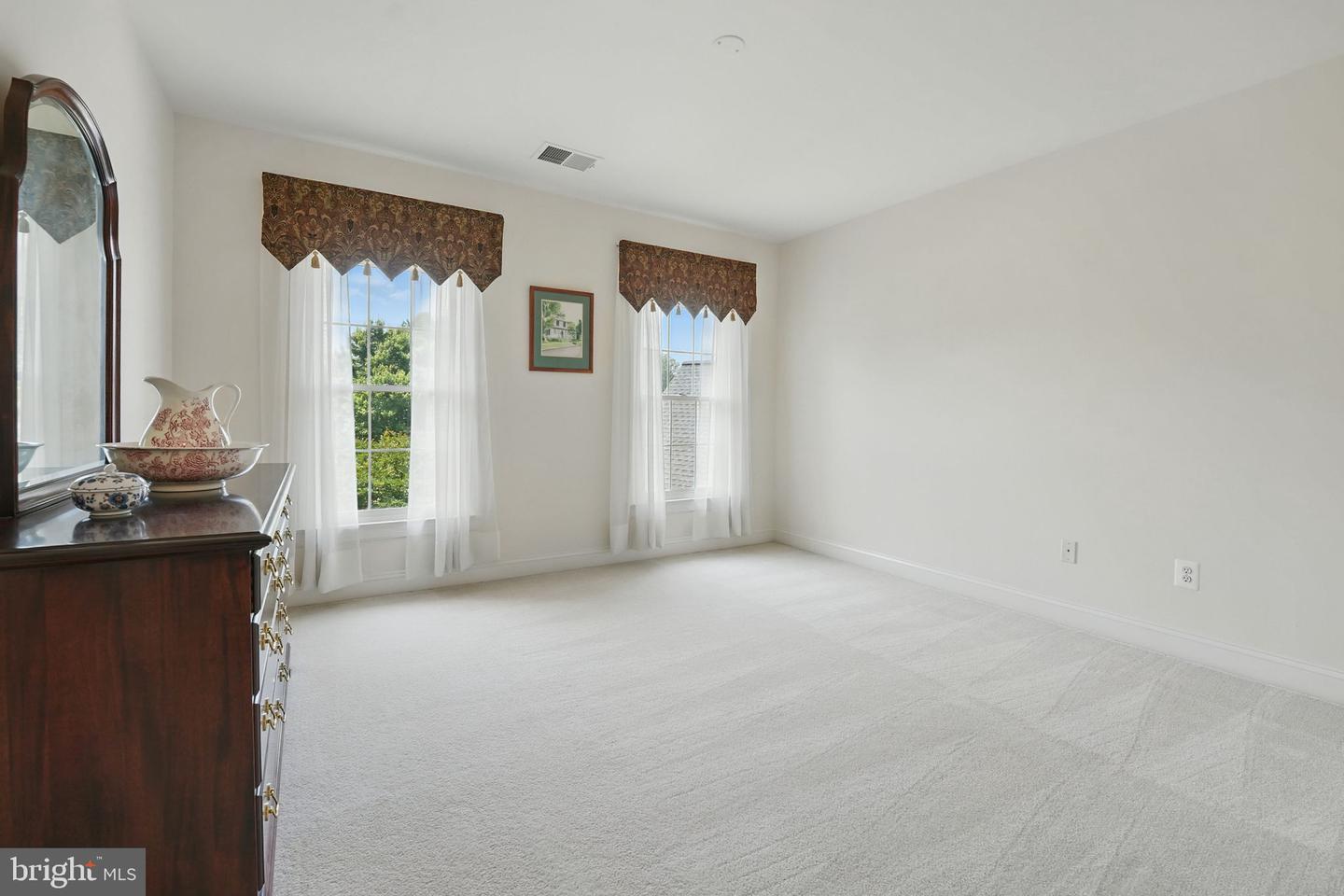4801 GRAND MASTERS WAY, WOODBRIDGE, Virginia 22192, 5 Bedrooms Bedrooms, ,4 BathroomsBathrooms,Residential,For sale,4801 GRAND MASTERS WAY,VAPW2096610 MLS # VAPW2096610