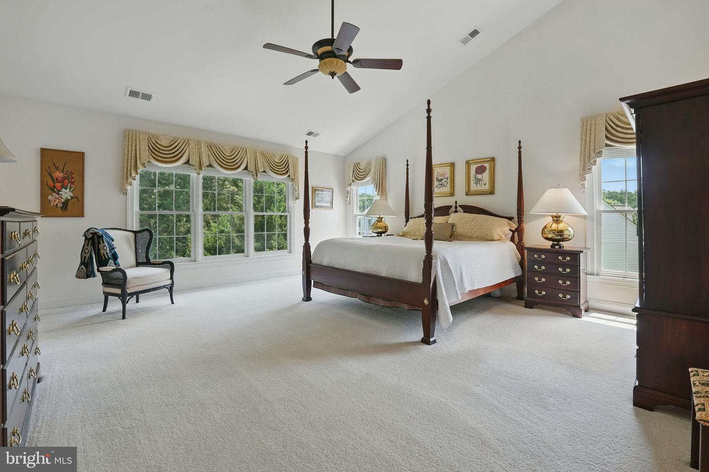 4801 GRAND MASTERS WAY, WOODBRIDGE, Virginia 22192, 5 Bedrooms Bedrooms, ,4 BathroomsBathrooms,Residential,For sale,4801 GRAND MASTERS WAY,VAPW2096610 MLS # VAPW2096610