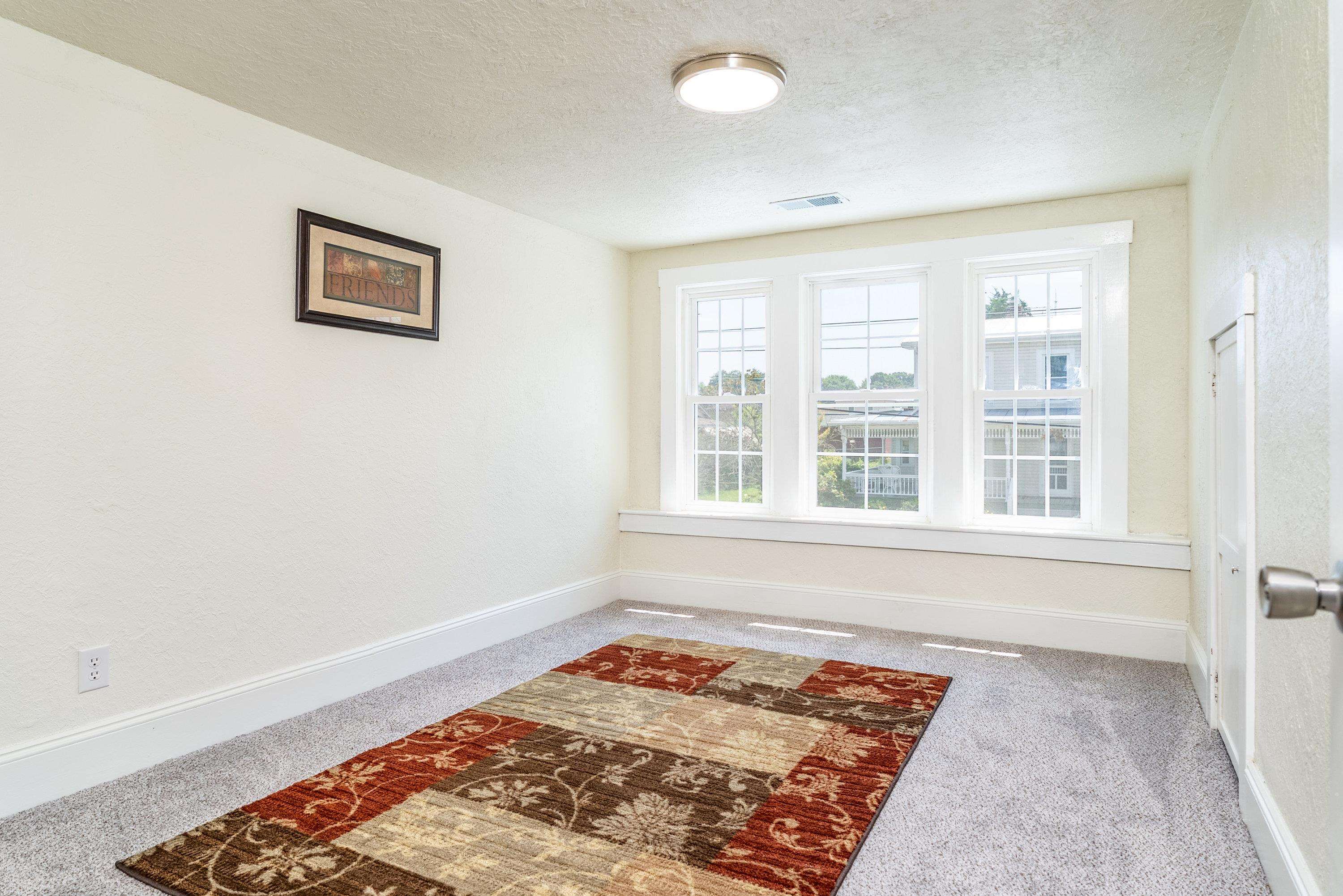 116 LINVILLE AVE, BROADWAY, Virginia 22815, 6 Bedrooms Bedrooms, ,2 BathroomsBathrooms,Residential,116 LINVILLE AVE,667325 MLS # 667325