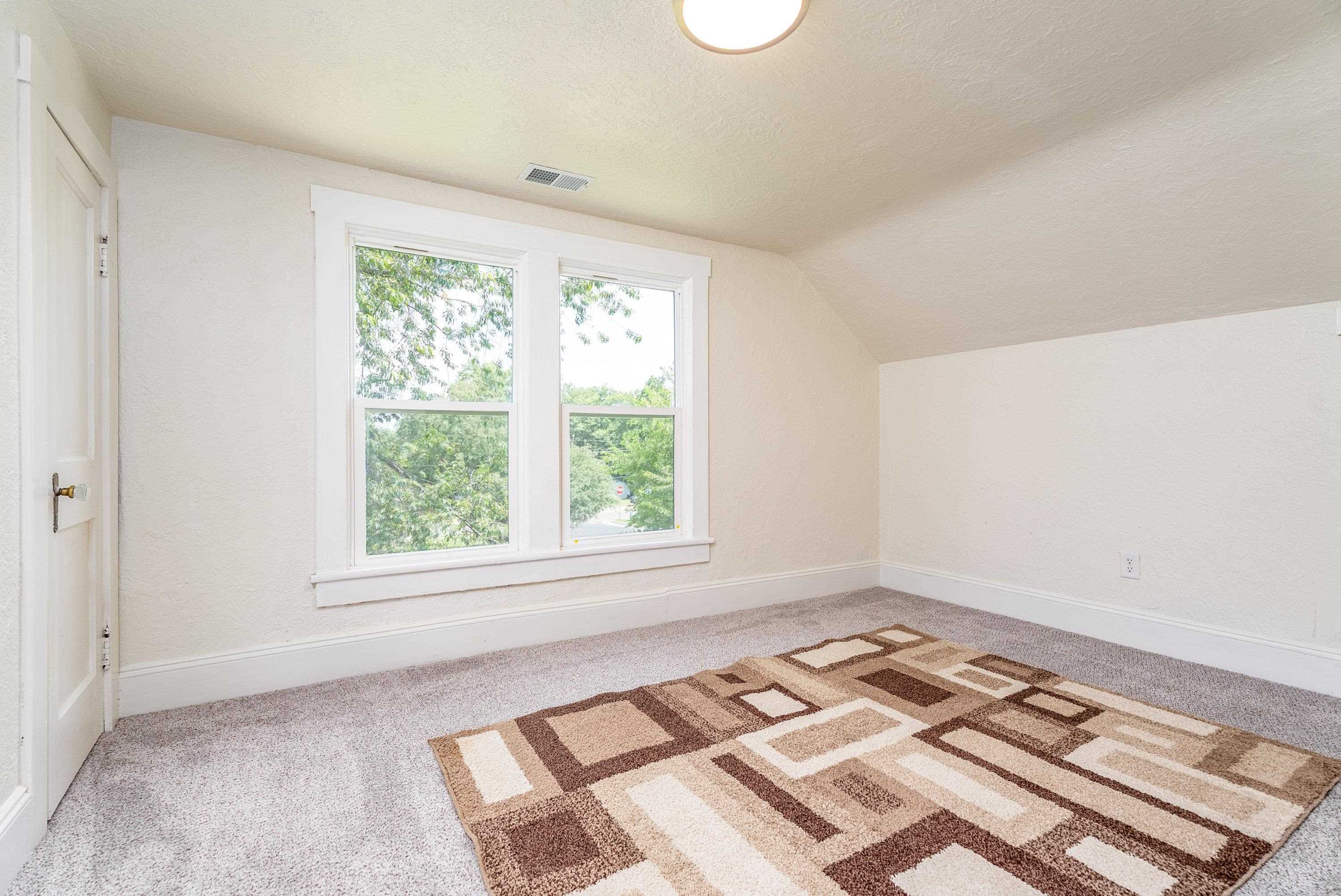 116 LINVILLE AVE, BROADWAY, Virginia 22815, 6 Bedrooms Bedrooms, ,2 BathroomsBathrooms,Residential,116 LINVILLE AVE,667325 MLS # 667325