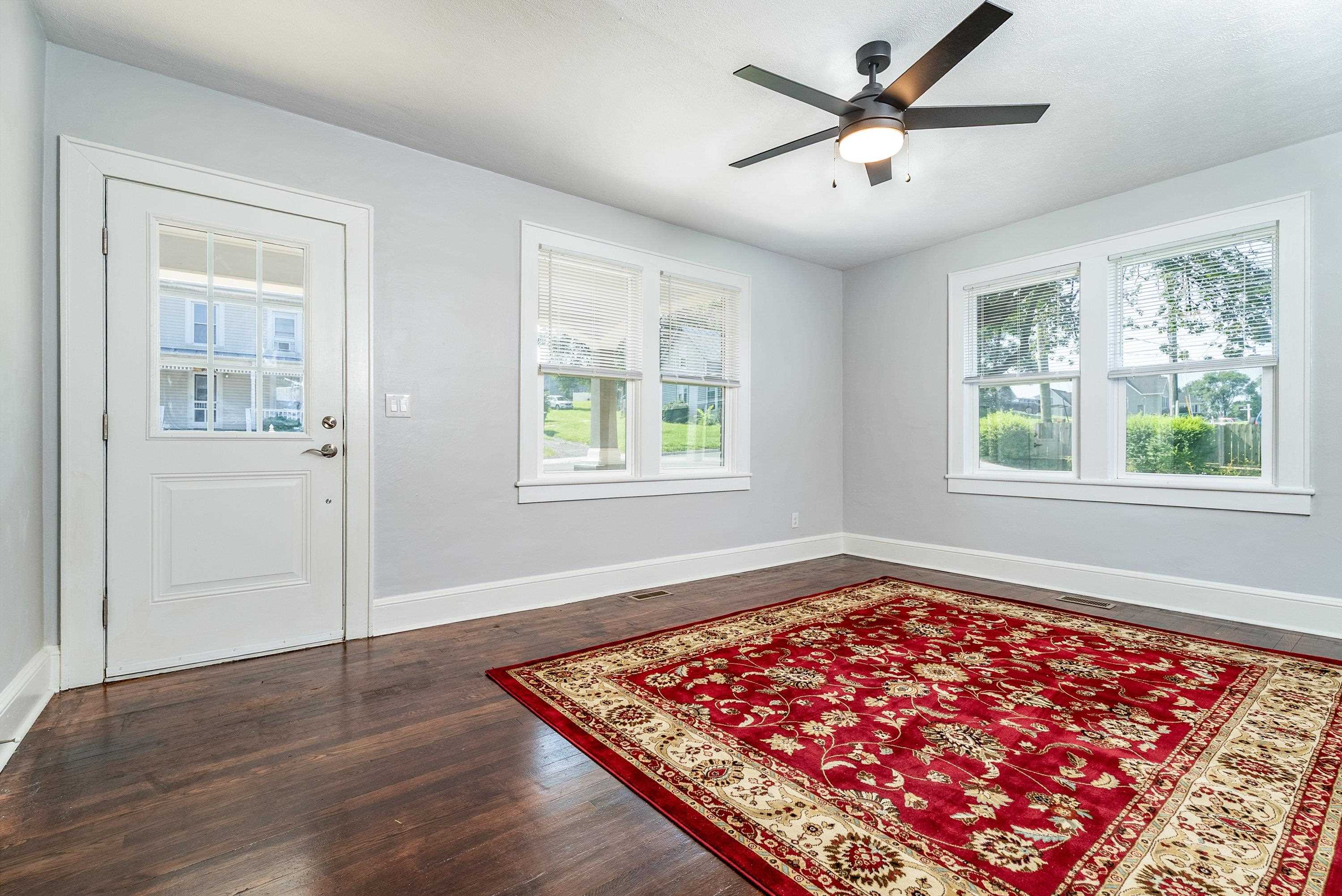 116 LINVILLE AVE, BROADWAY, Virginia 22815, 6 Bedrooms Bedrooms, ,2 BathroomsBathrooms,Residential,116 LINVILLE AVE,667325 MLS # 667325