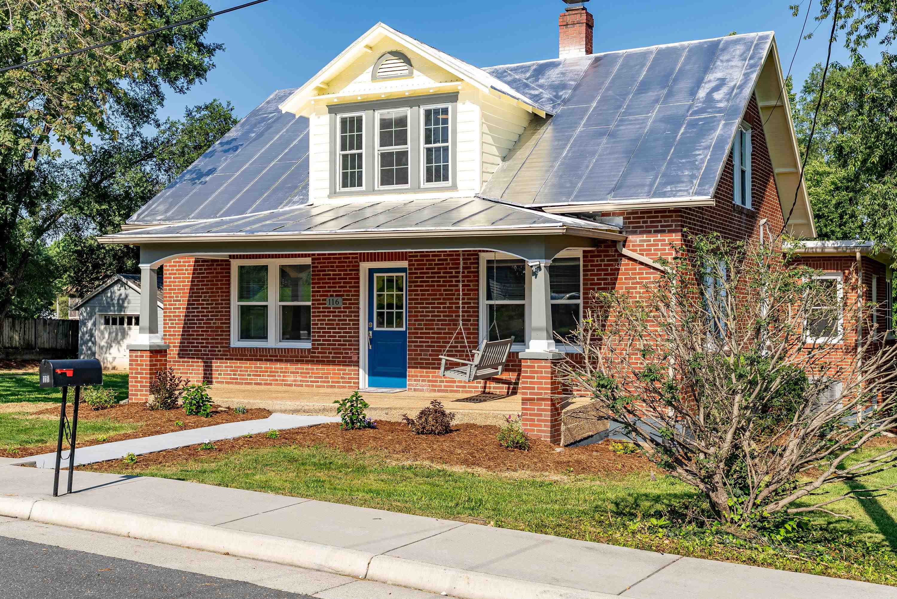 116 LINVILLE AVE, BROADWAY, Virginia 22815, 6 Bedrooms Bedrooms, ,2 BathroomsBathrooms,Residential,116 LINVILLE AVE,667325 MLS # 667325