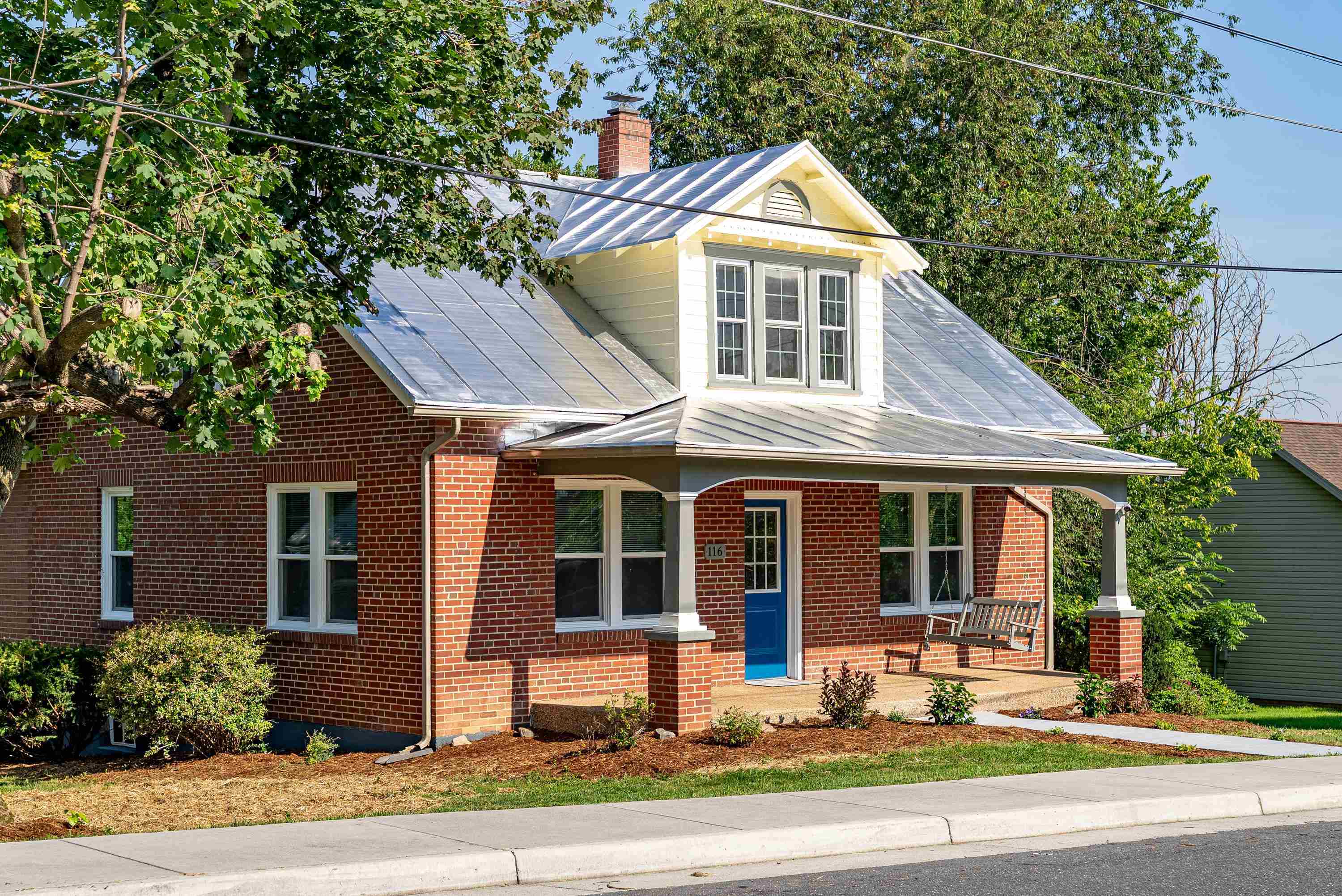 116 LINVILLE AVE, BROADWAY, Virginia 22815, 6 Bedrooms Bedrooms, ,2 BathroomsBathrooms,Residential,116 LINVILLE AVE,667325 MLS # 667325