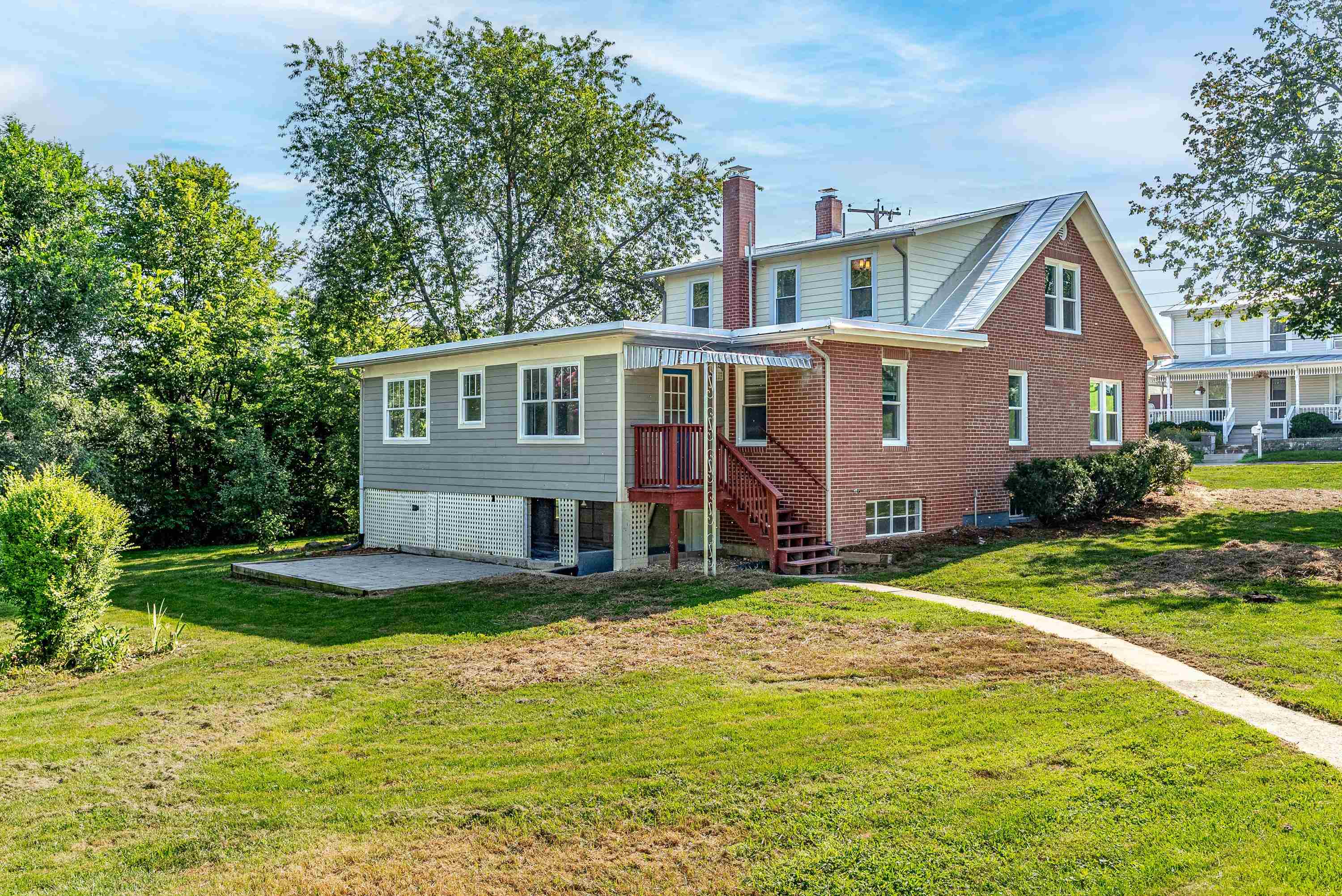 116 LINVILLE AVE, BROADWAY, Virginia 22815, 6 Bedrooms Bedrooms, ,2 BathroomsBathrooms,Residential,116 LINVILLE AVE,667325 MLS # 667325