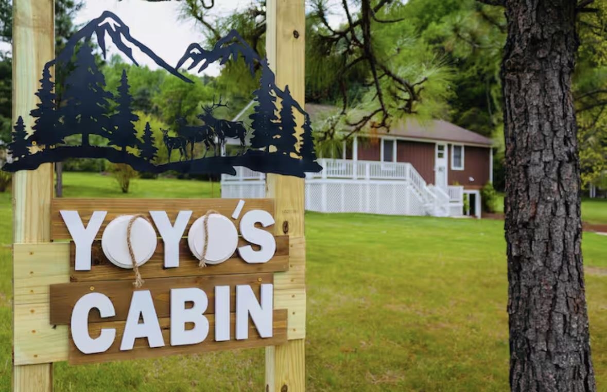 4064 PINE GROVE RD, STANLEY, Virginia 22851, 3 Bedrooms Bedrooms, ,2 BathroomsBathrooms,Residential,YoYos Cabin,4064 PINE GROVE RD,667330 MLS # 667330
