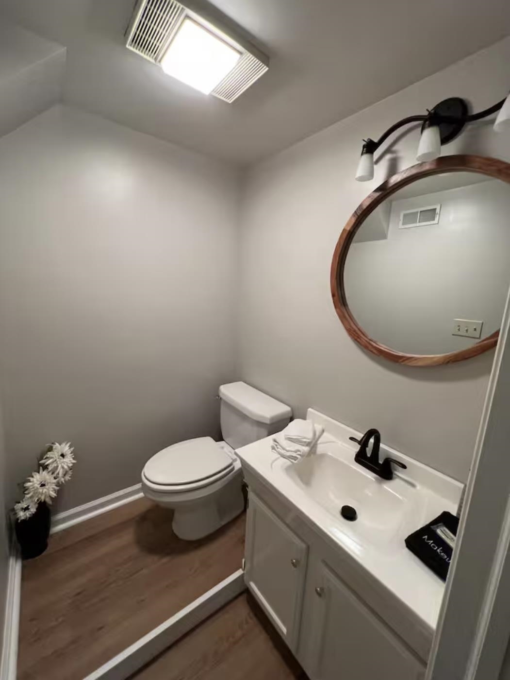 4064 PINE GROVE RD, STANLEY, Virginia 22851, 3 Bedrooms Bedrooms, ,2 BathroomsBathrooms,Residential,YoYos Cabin,4064 PINE GROVE RD,667330 MLS # 667330