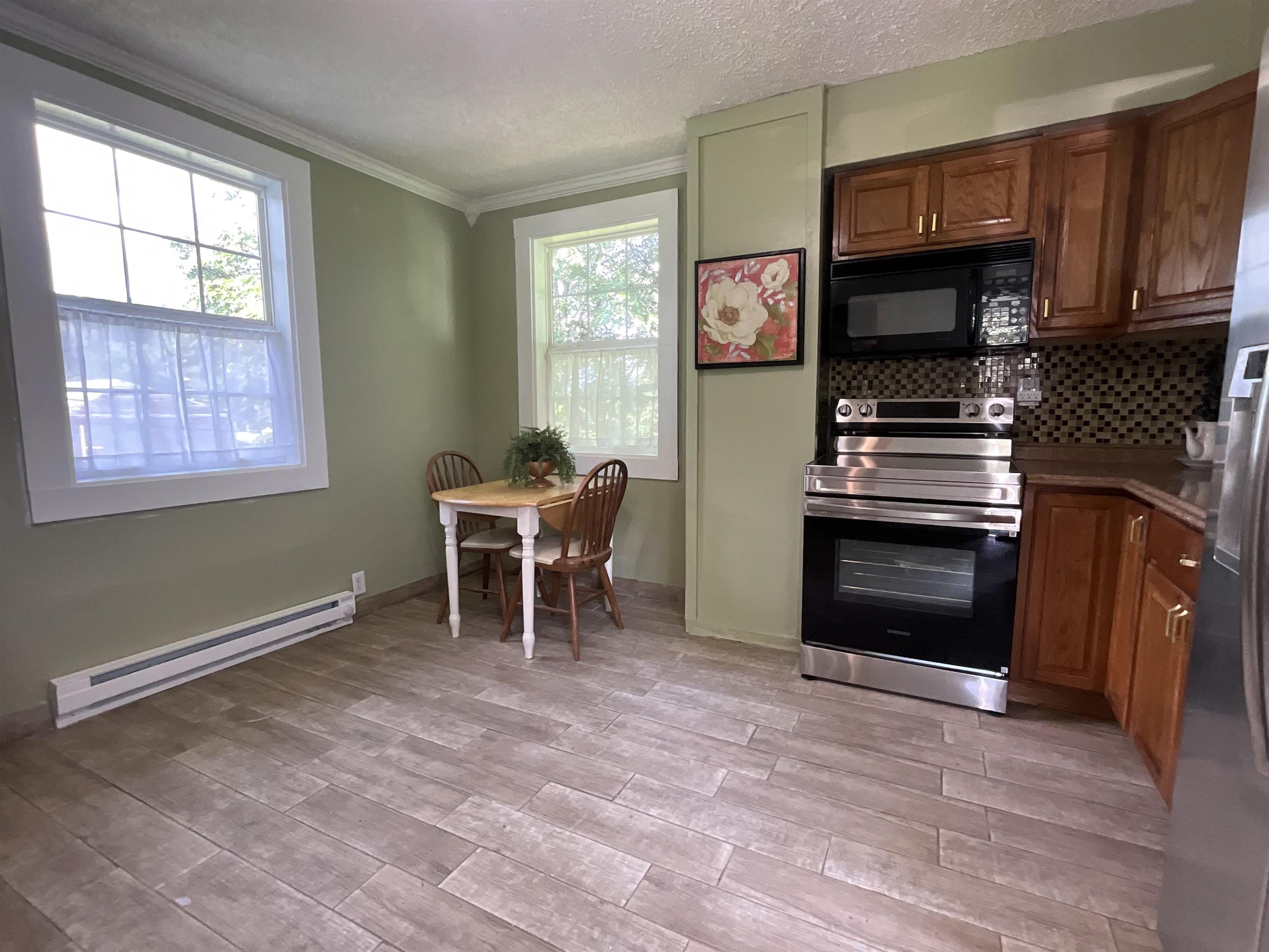 606 WINTHROP ST, STAUNTON, Virginia 24401, 3 Bedrooms Bedrooms, ,1 BathroomBathrooms,Residential,606 WINTHROP ST,667333 MLS # 667333