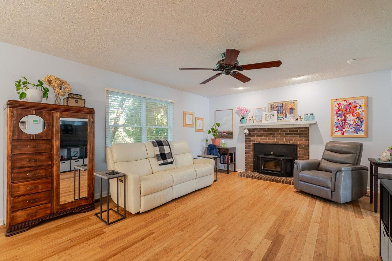 3237 ARROWHEAD RD, ROCKINGHAM, Virginia 22801, 6 Bedrooms Bedrooms, ,3 BathroomsBathrooms,Residential,3237 ARROWHEAD RD,667335 MLS # 667335