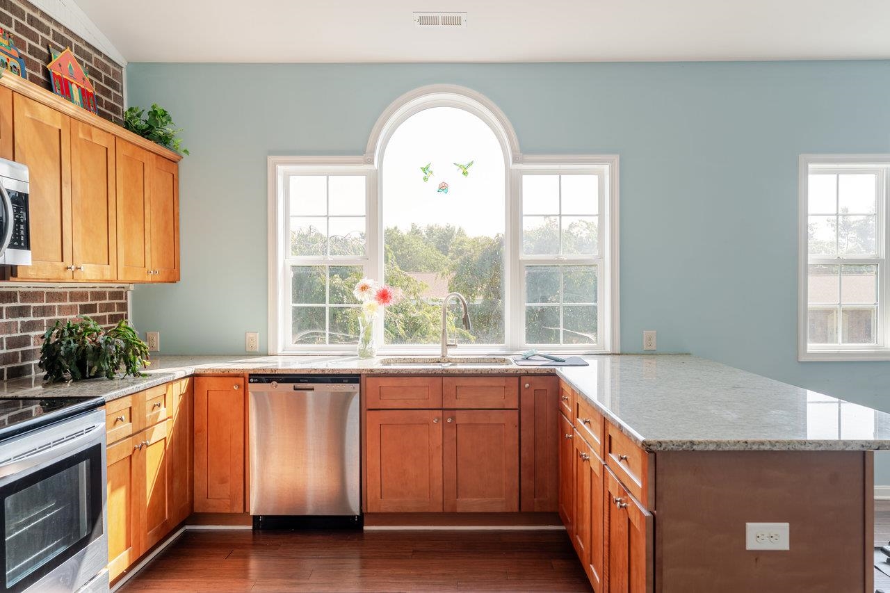 3237 ARROWHEAD RD, ROCKINGHAM, Virginia 22801, 6 Bedrooms Bedrooms, ,3 BathroomsBathrooms,Residential,3237 ARROWHEAD RD,667335 MLS # 667335