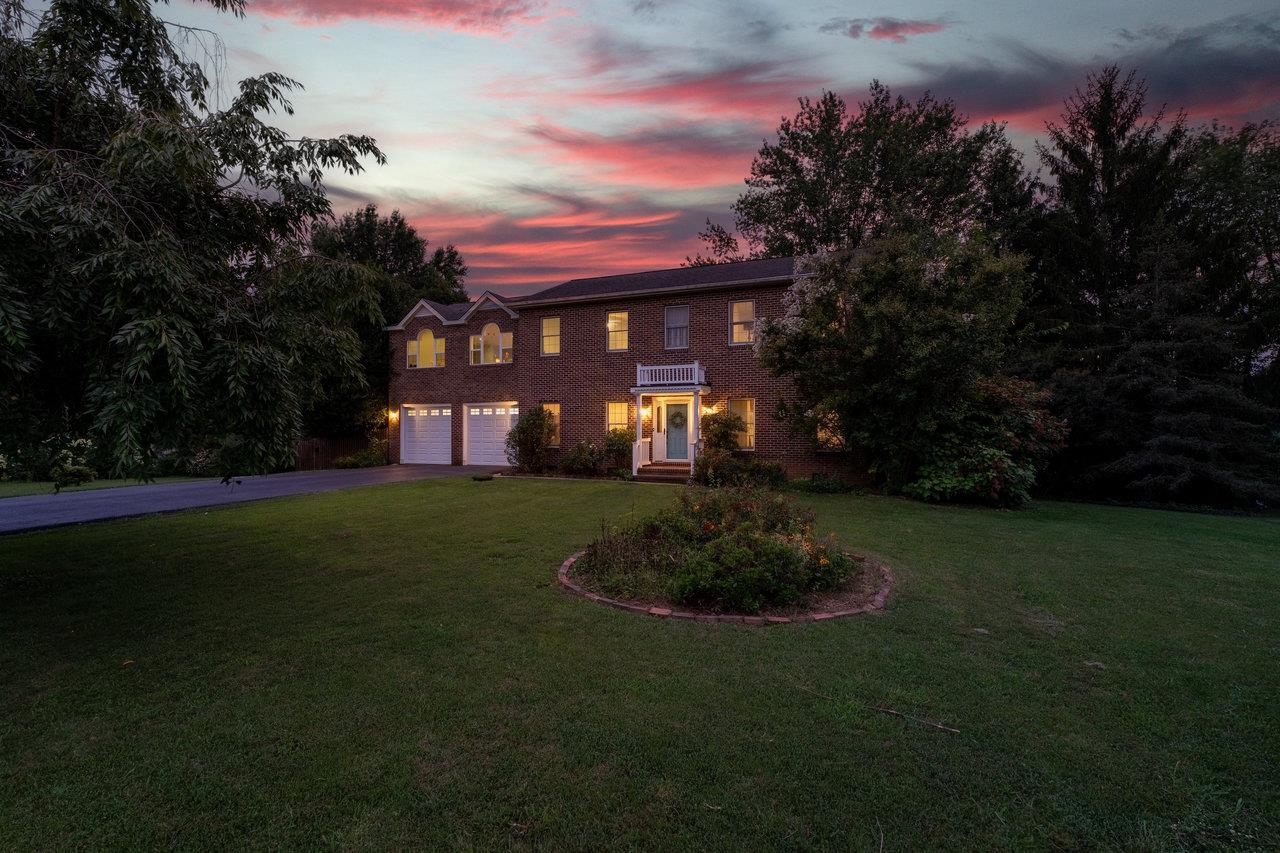 3237 ARROWHEAD RD, ROCKINGHAM, Virginia 22801, 6 Bedrooms Bedrooms, ,3 BathroomsBathrooms,Residential,3237 ARROWHEAD RD,667335 MLS # 667335