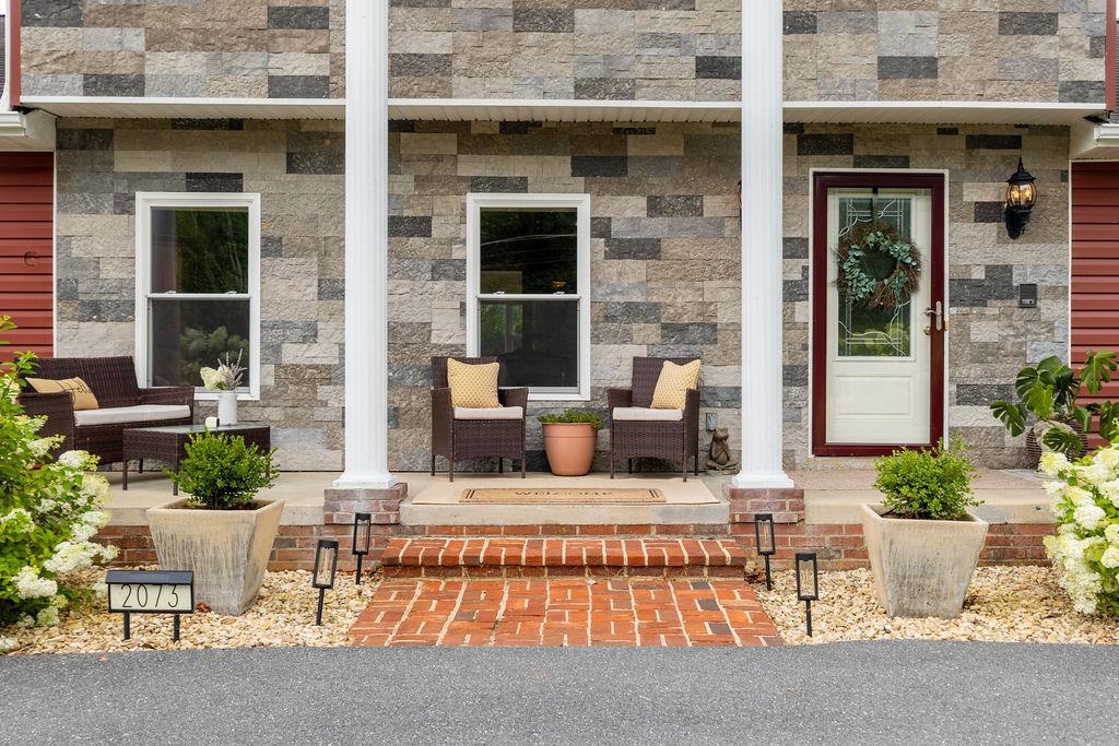 2073 HOWARDSVILLE TPKE, LYNDHURST, Virginia 22952, 3 Bedrooms Bedrooms, ,3 BathroomsBathrooms,Residential,2073 HOWARDSVILLE TPKE,667338 MLS # 667338
