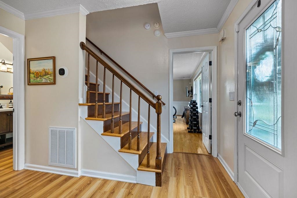 2073 HOWARDSVILLE TPKE, LYNDHURST, Virginia 22952, 3 Bedrooms Bedrooms, ,3 BathroomsBathrooms,Residential,2073 HOWARDSVILLE TPKE,667338 MLS # 667338