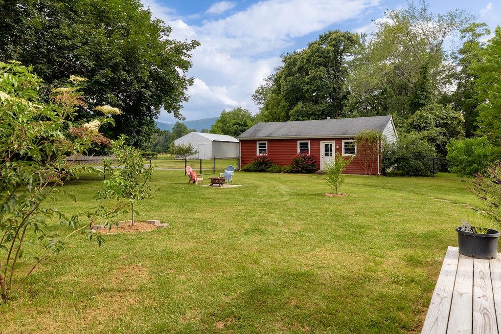 2073 HOWARDSVILLE TPKE, LYNDHURST, Virginia 22952, 3 Bedrooms Bedrooms, ,3 BathroomsBathrooms,Residential,2073 HOWARDSVILLE TPKE,667338 MLS # 667338