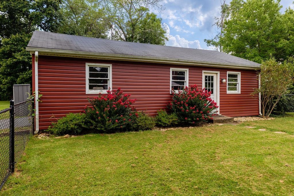 2073 HOWARDSVILLE TPKE, LYNDHURST, Virginia 22952, 3 Bedrooms Bedrooms, ,3 BathroomsBathrooms,Residential,2073 HOWARDSVILLE TPKE,667338 MLS # 667338