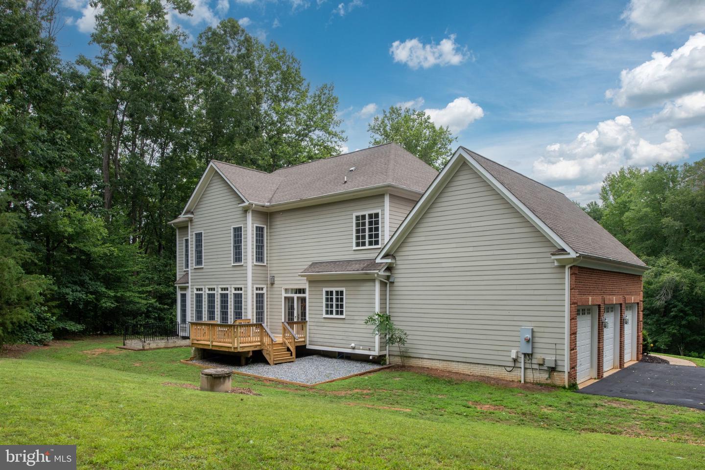 13520 5TH CORPS LN, FREDERICKSBURG, Virginia 22407, 4 Bedrooms Bedrooms, ,3 BathroomsBathrooms,Residential,For sale,13520 5TH CORPS LN,VASP2034438 MLS # VASP2034438