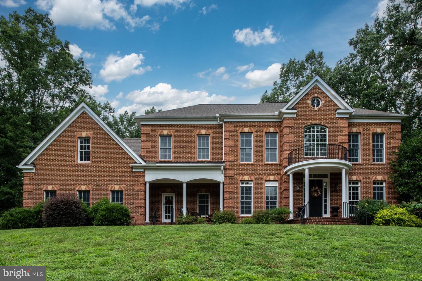 13520 5TH CORPS LN, FREDERICKSBURG, Virginia 22407, 4 Bedrooms Bedrooms, ,3 BathroomsBathrooms,Residential,For sale,13520 5TH CORPS LN,VASP2034438 MLS # VASP2034438