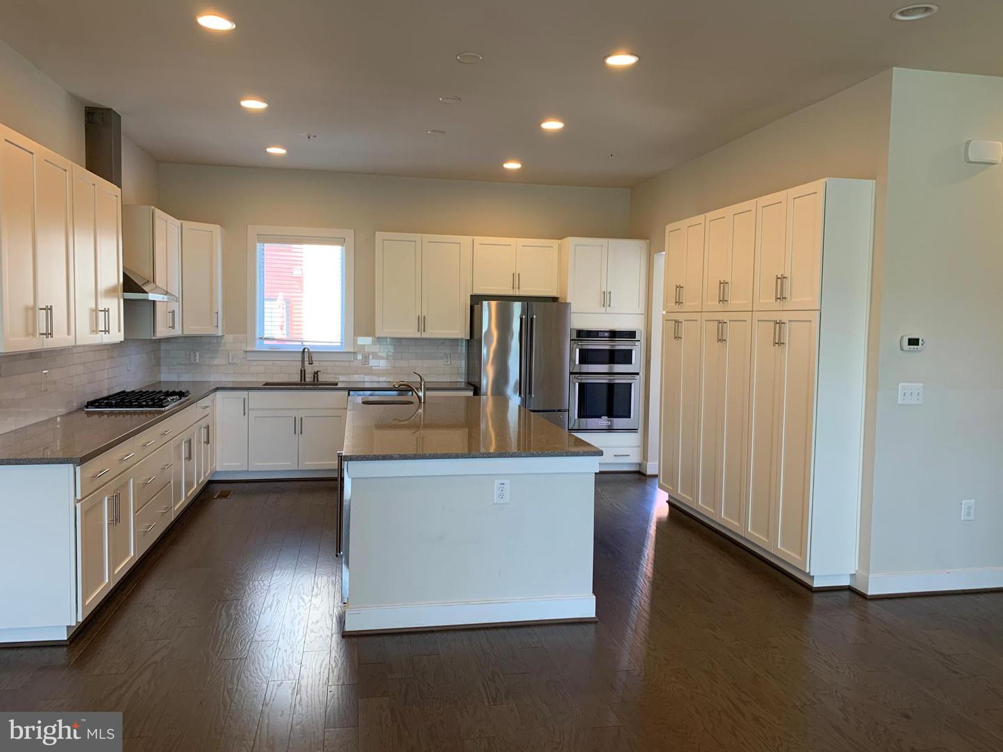 1820 POTOMAC AVE, ALEXANDRIA, Virginia 22301, 3 Bedrooms Bedrooms, ,4 BathroomsBathrooms,Residential,For sale,1820 POTOMAC AVE,VAAX2047308 MLS # VAAX2047308