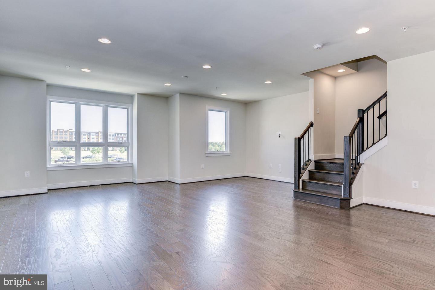 1820 POTOMAC AVE, ALEXANDRIA, Virginia 22301, 3 Bedrooms Bedrooms, ,4 BathroomsBathrooms,Residential,For sale,1820 POTOMAC AVE,VAAX2047308 MLS # VAAX2047308