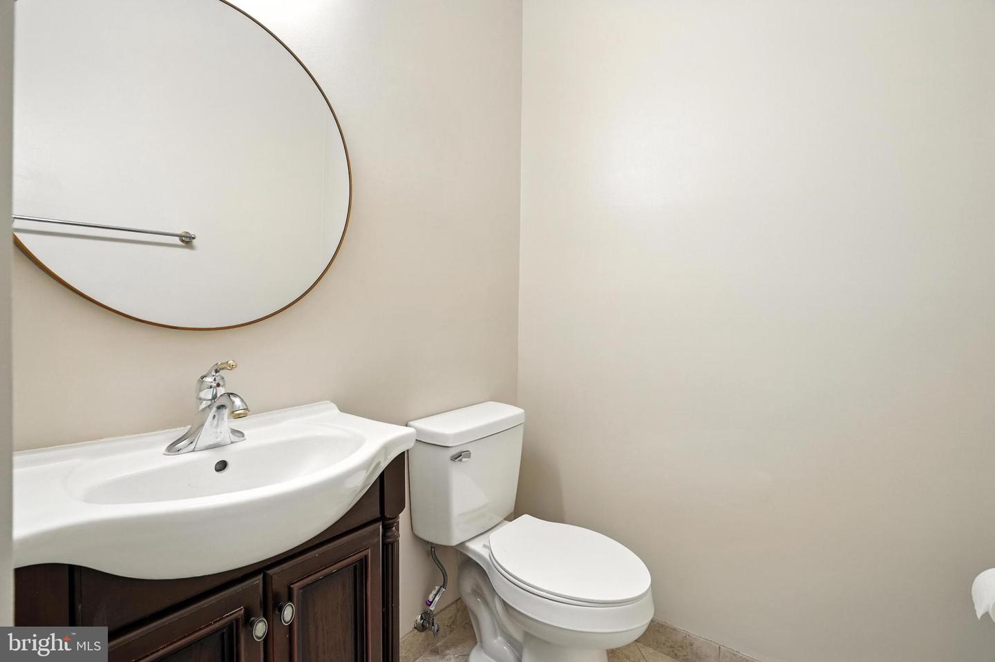 4914 EDGE ROCK DR, CHANTILLY, Virginia 20151, 4 Bedrooms Bedrooms, ,3 BathroomsBathrooms,Residential,For sale,4914 EDGE ROCK DR,VAFX2255094 MLS # VAFX2255094
