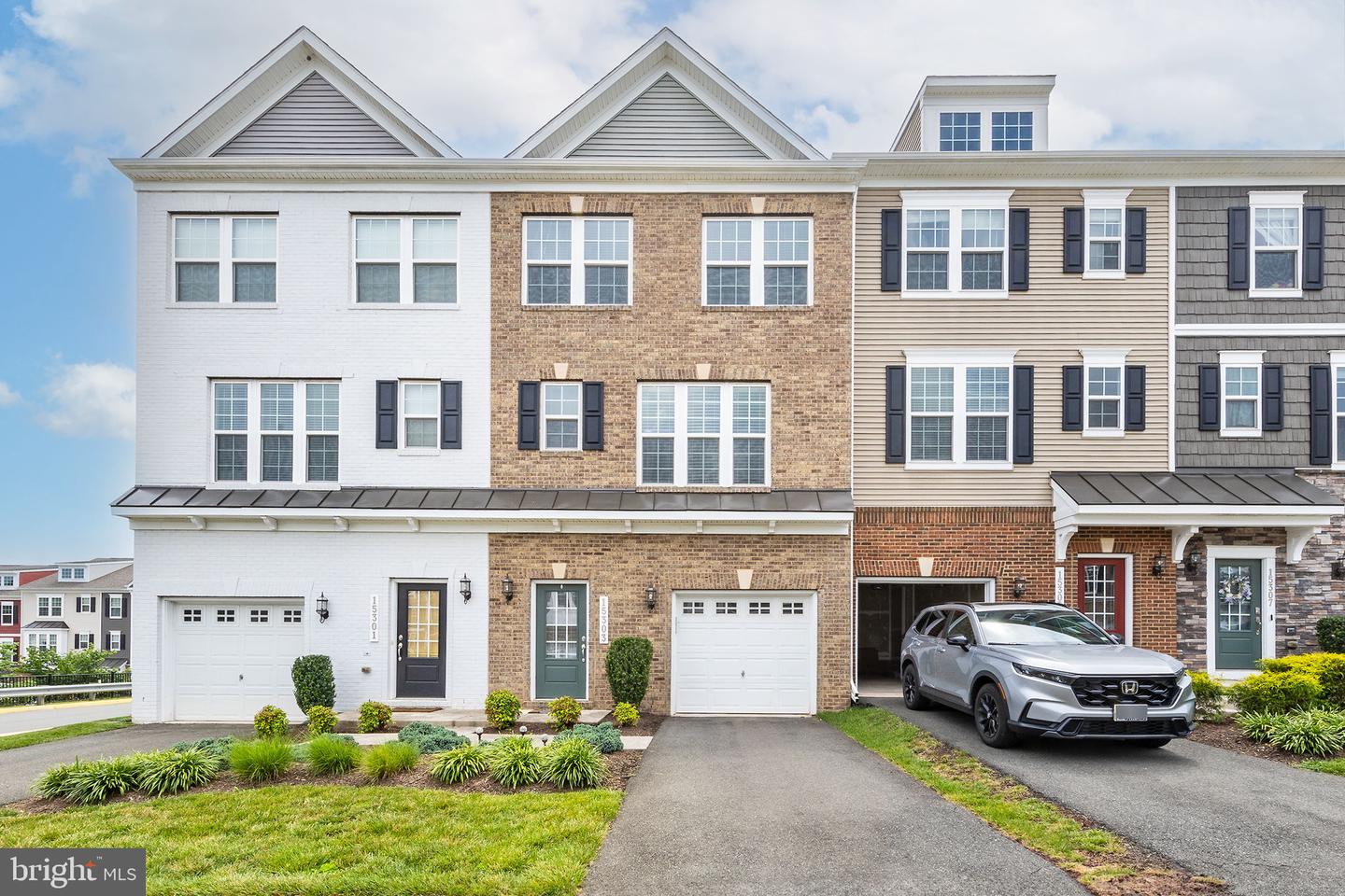 15303 LINVILLE CREEK DR, HAYMARKET, Virginia 20169, 3 Bedrooms Bedrooms, ,3 BathroomsBathrooms,Residential,For sale,15303 LINVILLE CREEK DR,VAPW2099056 MLS # VAPW2099056
