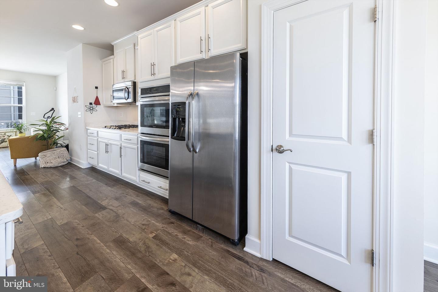 15303 LINVILLE CREEK DR, HAYMARKET, Virginia 20169, 3 Bedrooms Bedrooms, ,3 BathroomsBathrooms,Residential,For sale,15303 LINVILLE CREEK DR,VAPW2099056 MLS # VAPW2099056