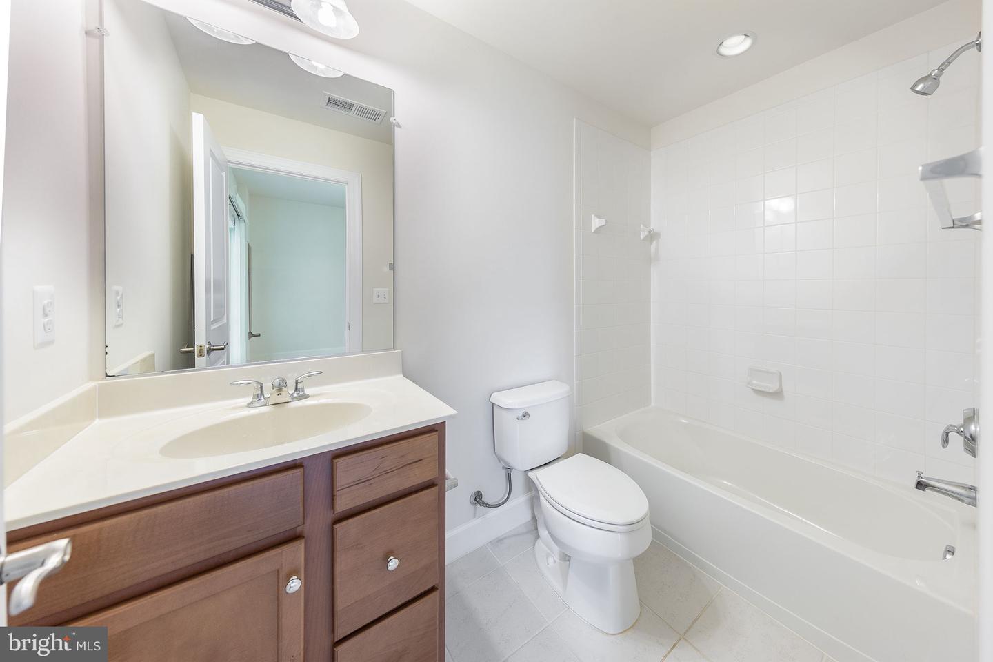 15303 LINVILLE CREEK DR, HAYMARKET, Virginia 20169, 3 Bedrooms Bedrooms, ,3 BathroomsBathrooms,Residential,For sale,15303 LINVILLE CREEK DR,VAPW2099056 MLS # VAPW2099056