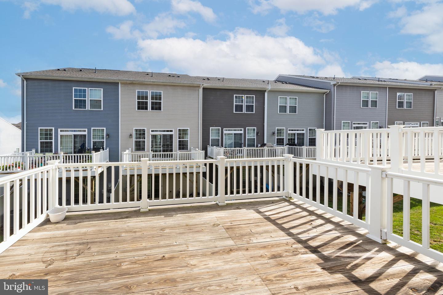 15303 LINVILLE CREEK DR, HAYMARKET, Virginia 20169, 3 Bedrooms Bedrooms, ,3 BathroomsBathrooms,Residential,For sale,15303 LINVILLE CREEK DR,VAPW2099056 MLS # VAPW2099056