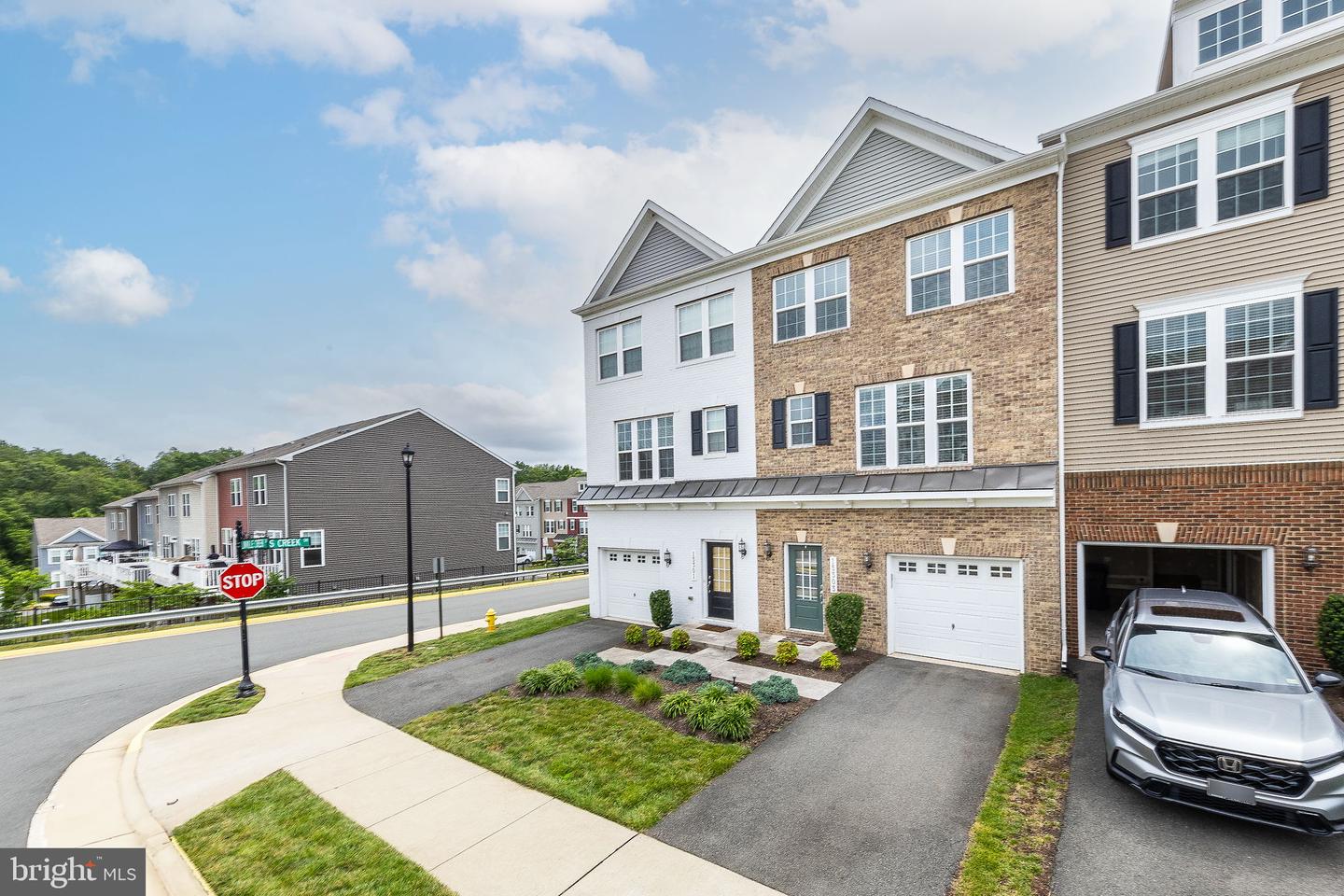 15303 LINVILLE CREEK DR, HAYMARKET, Virginia 20169, 3 Bedrooms Bedrooms, ,3 BathroomsBathrooms,Residential,For sale,15303 LINVILLE CREEK DR,VAPW2099056 MLS # VAPW2099056