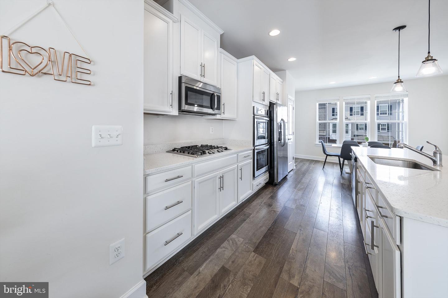 15303 LINVILLE CREEK DR, HAYMARKET, Virginia 20169, 3 Bedrooms Bedrooms, ,3 BathroomsBathrooms,Residential,For sale,15303 LINVILLE CREEK DR,VAPW2099056 MLS # VAPW2099056