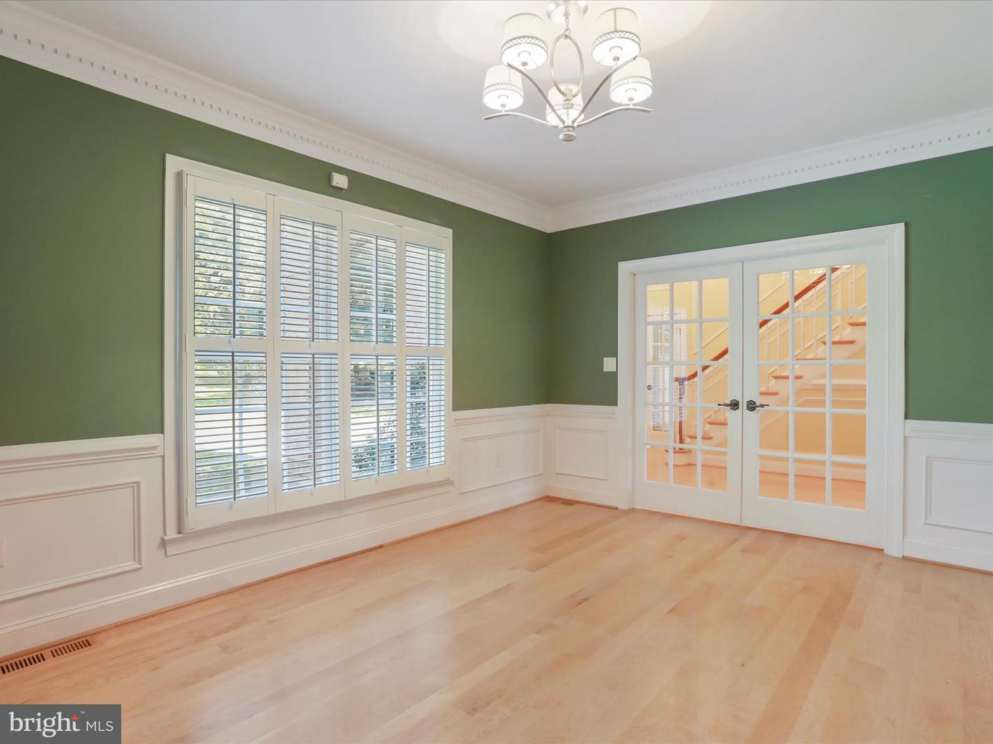325 WINDSOR LN, WINCHESTER, Virginia 22602, 5 Bedrooms Bedrooms, ,4 BathroomsBathrooms,Residential,For sale,325 WINDSOR LN,VAFV2035416 MLS # VAFV2035416