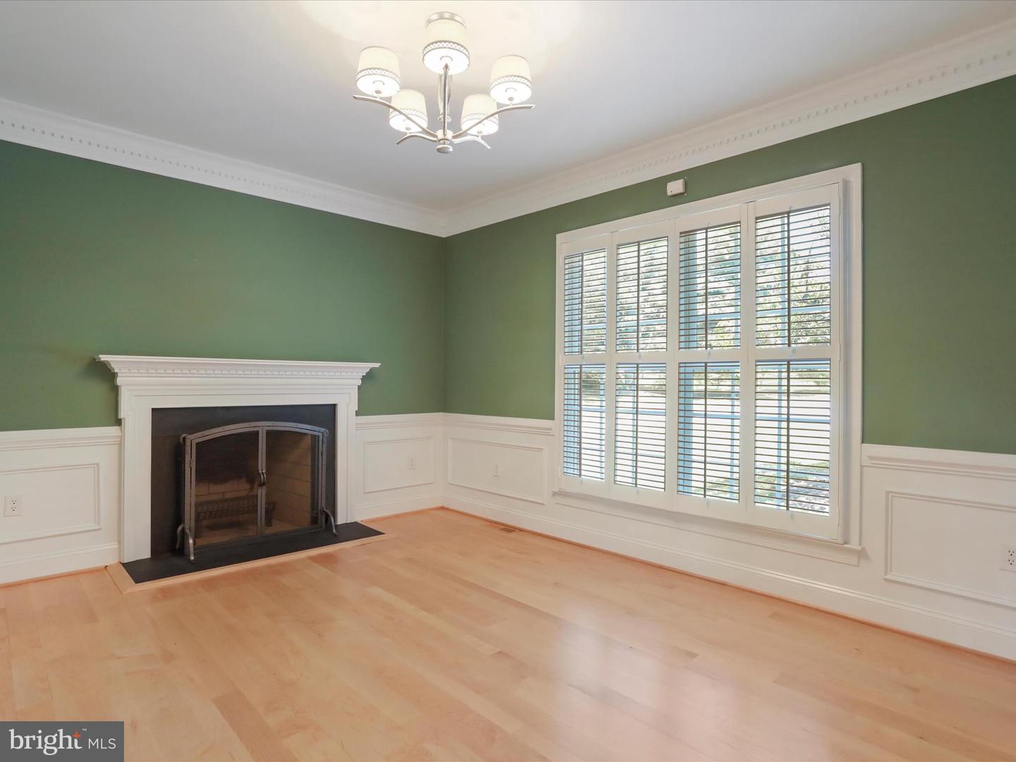 325 WINDSOR LN, WINCHESTER, Virginia 22602, 5 Bedrooms Bedrooms, ,4 BathroomsBathrooms,Residential,For sale,325 WINDSOR LN,VAFV2035416 MLS # VAFV2035416