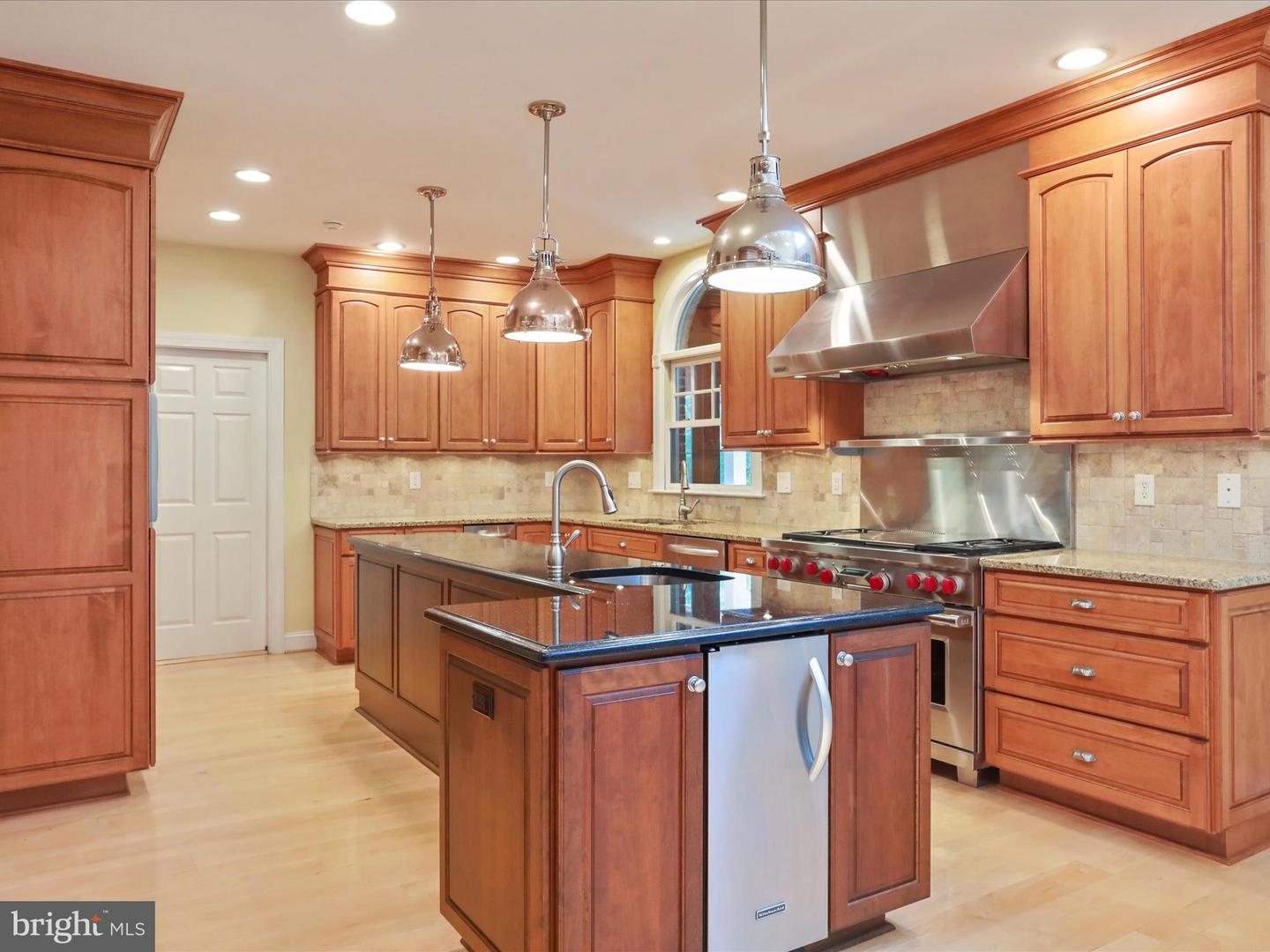 325 WINDSOR LN, WINCHESTER, Virginia 22602, 5 Bedrooms Bedrooms, ,4 BathroomsBathrooms,Residential,For sale,325 WINDSOR LN,VAFV2035416 MLS # VAFV2035416