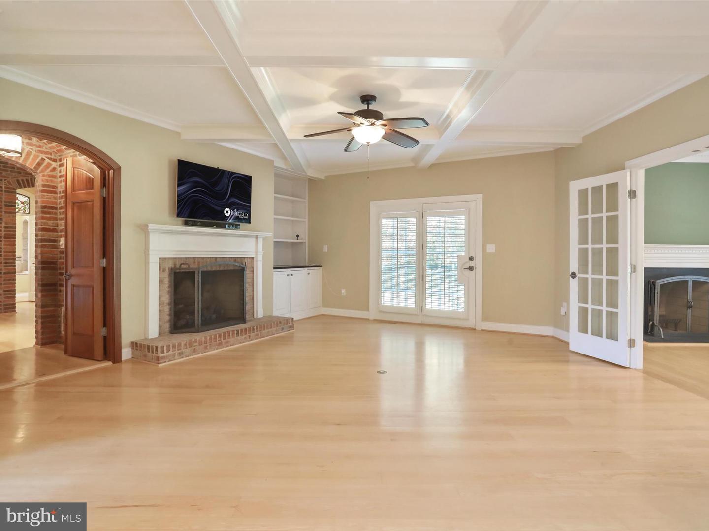 325 WINDSOR LN, WINCHESTER, Virginia 22602, 5 Bedrooms Bedrooms, ,4 BathroomsBathrooms,Residential,For sale,325 WINDSOR LN,VAFV2035416 MLS # VAFV2035416