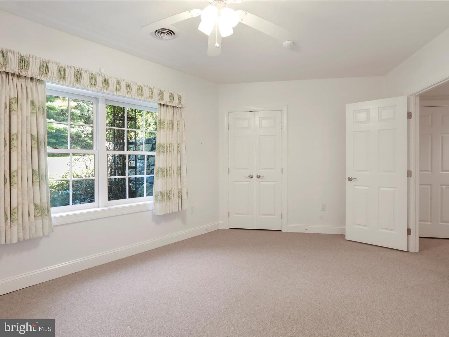 325 WINDSOR LN, WINCHESTER, Virginia 22602, 5 Bedrooms Bedrooms, ,4 BathroomsBathrooms,Residential,For sale,325 WINDSOR LN,VAFV2035416 MLS # VAFV2035416