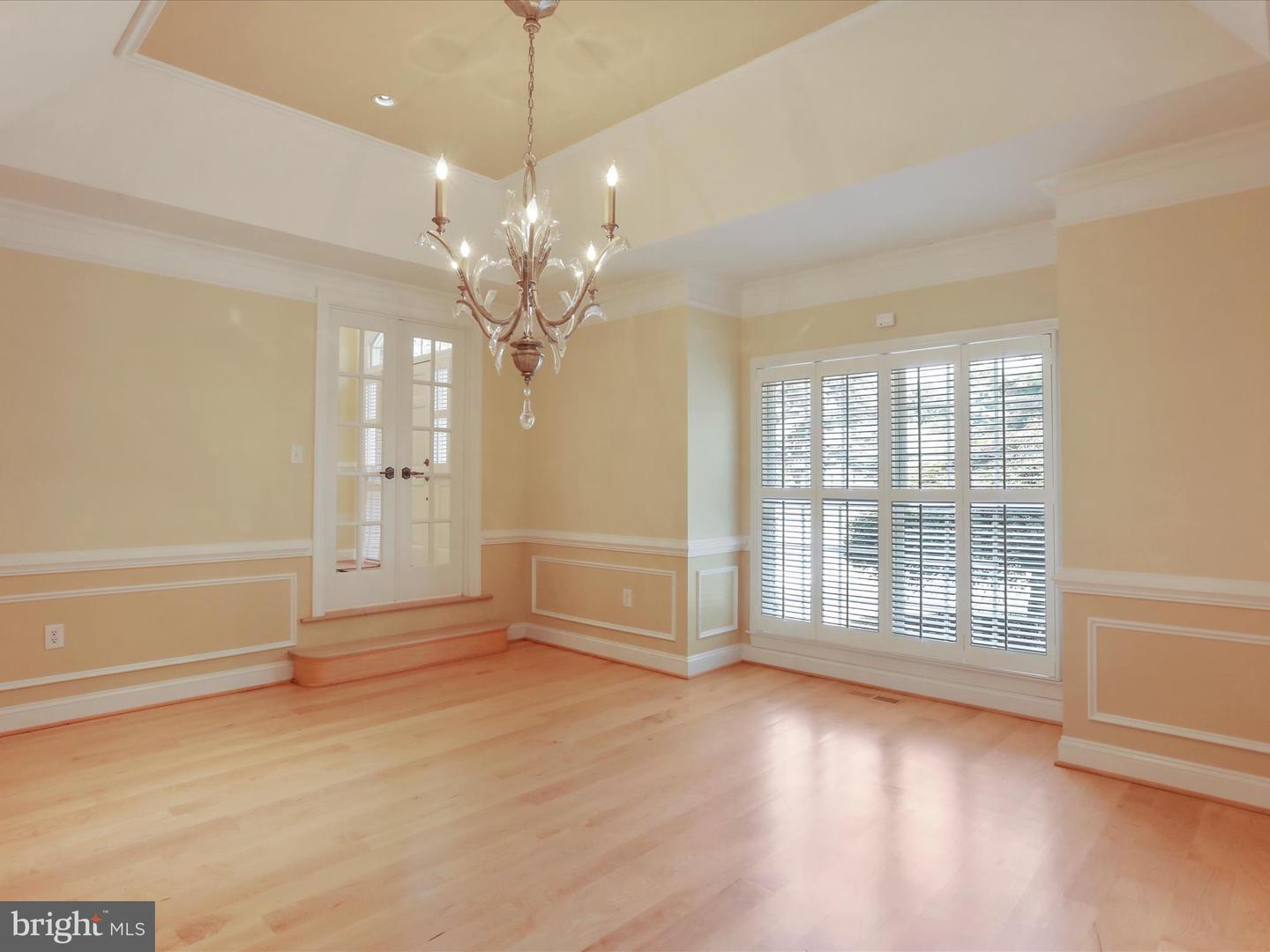 325 WINDSOR LN, WINCHESTER, Virginia 22602, 5 Bedrooms Bedrooms, ,4 BathroomsBathrooms,Residential,For sale,325 WINDSOR LN,VAFV2035416 MLS # VAFV2035416