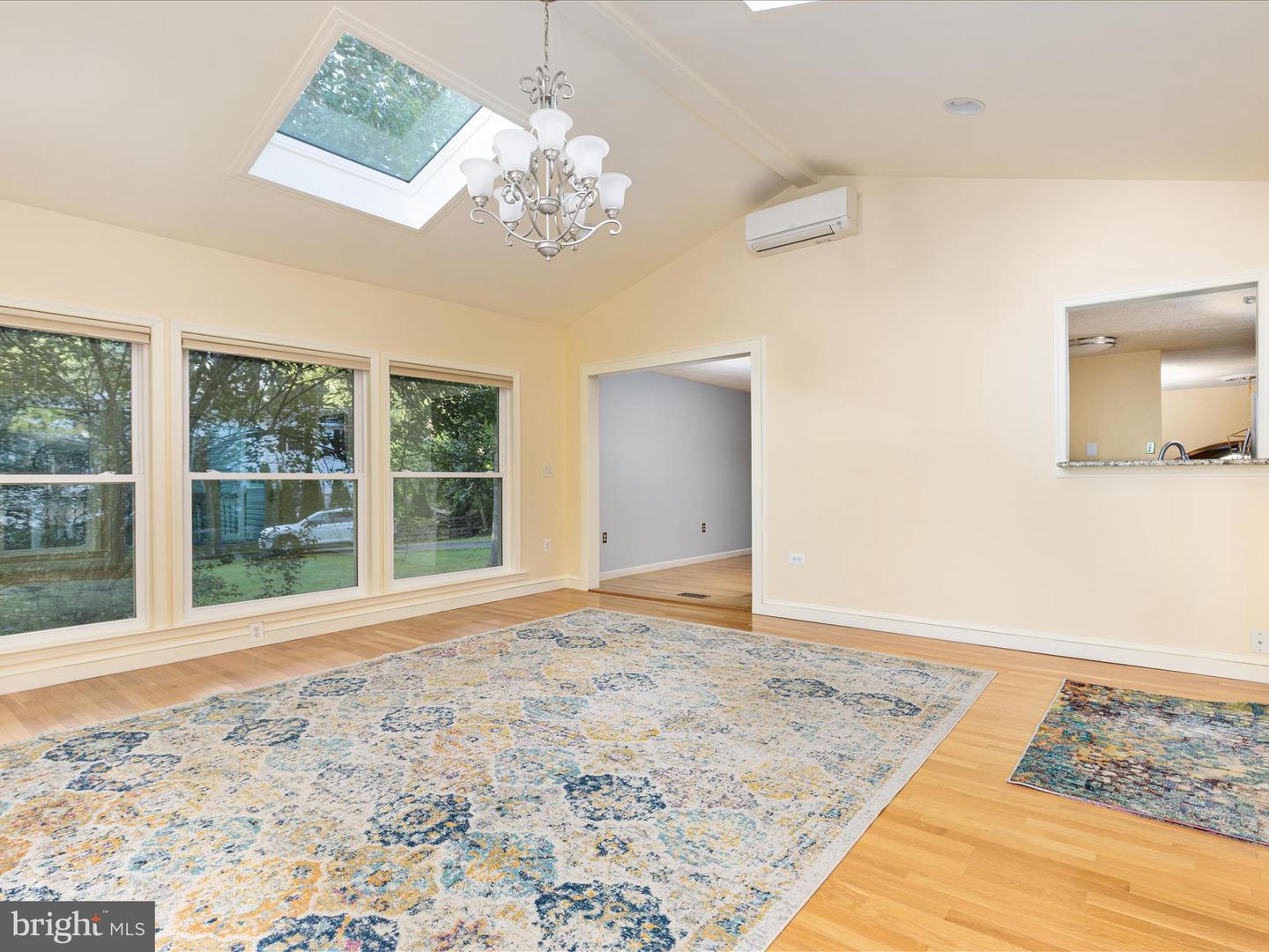 2804 PEPPERWOOD CT, VIENNA, Virginia 22181, 5 Bedrooms Bedrooms, ,3 BathroomsBathrooms,Residential,For sale,2804 PEPPERWOOD CT,VAFX2255738 MLS # VAFX2255738