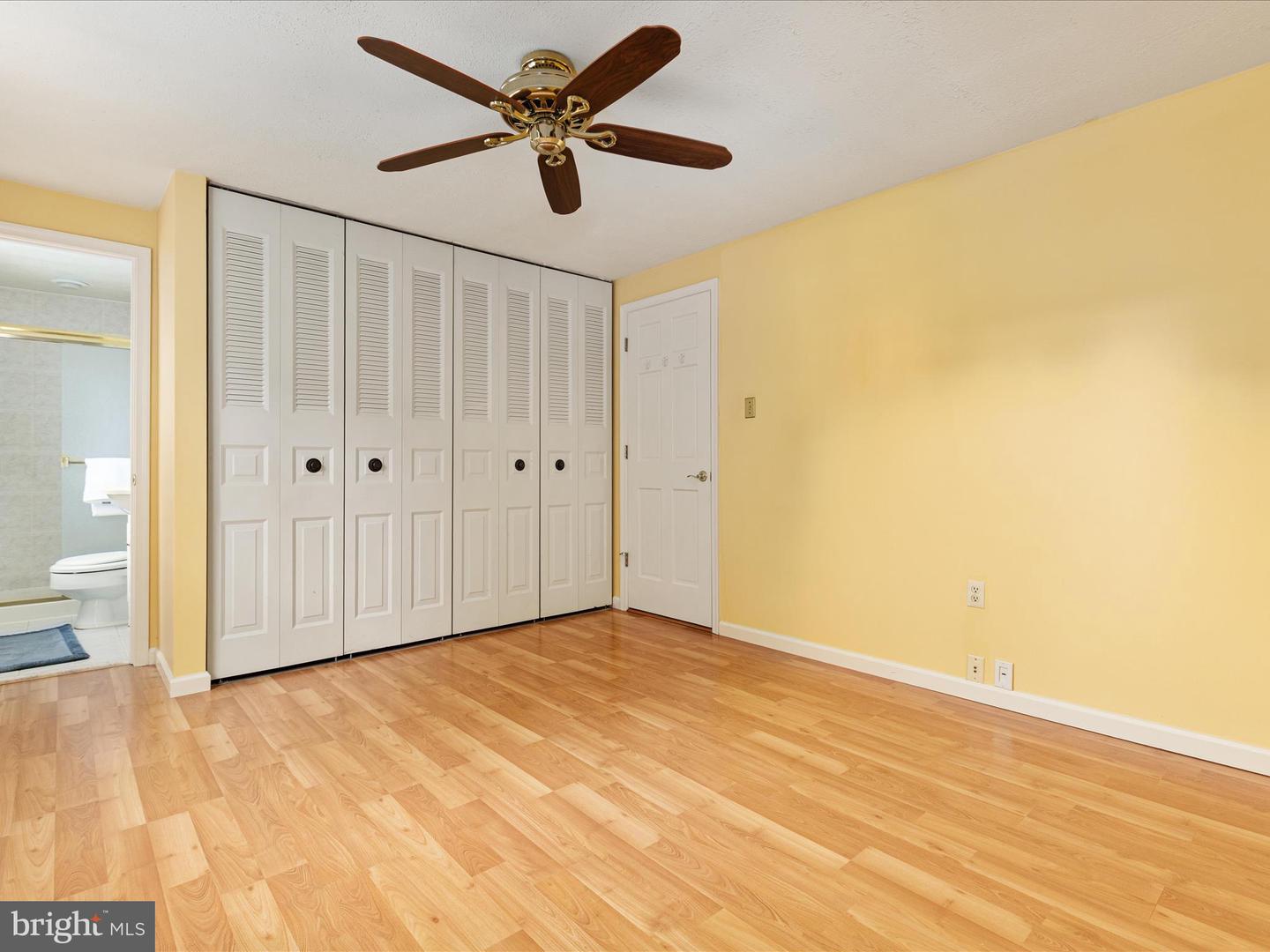 2804 PEPPERWOOD CT, VIENNA, Virginia 22181, 5 Bedrooms Bedrooms, ,3 BathroomsBathrooms,Residential,For sale,2804 PEPPERWOOD CT,VAFX2255738 MLS # VAFX2255738