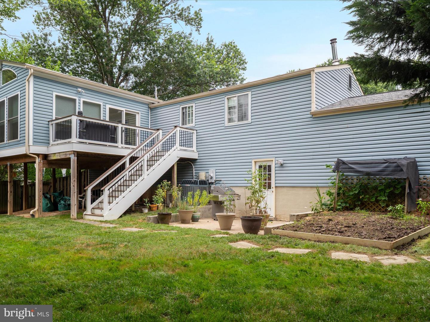 2804 PEPPERWOOD CT, VIENNA, Virginia 22181, 5 Bedrooms Bedrooms, ,3 BathroomsBathrooms,Residential,For sale,2804 PEPPERWOOD CT,VAFX2255738 MLS # VAFX2255738