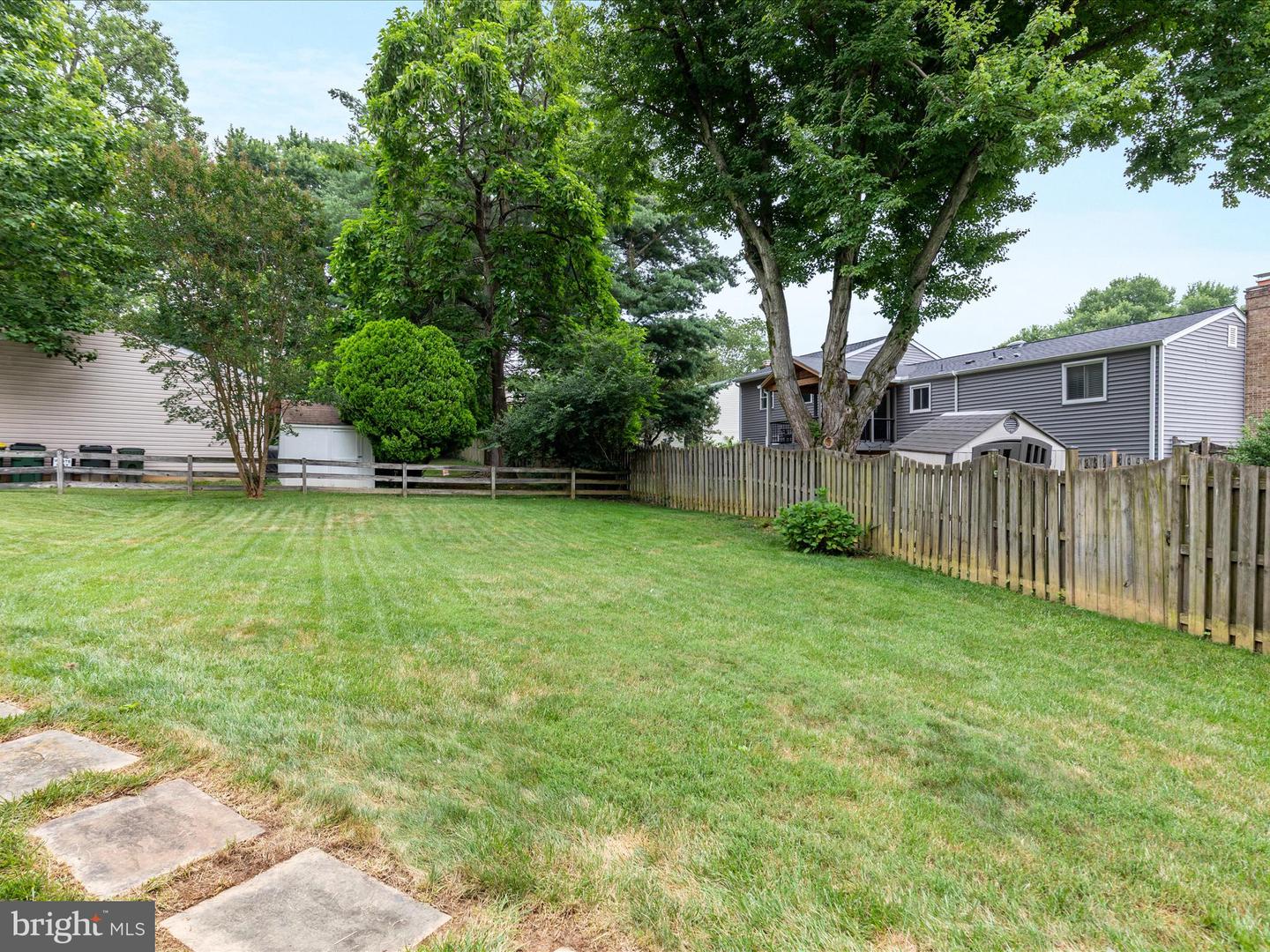 2804 PEPPERWOOD CT, VIENNA, Virginia 22181, 5 Bedrooms Bedrooms, ,3 BathroomsBathrooms,Residential,For sale,2804 PEPPERWOOD CT,VAFX2255738 MLS # VAFX2255738