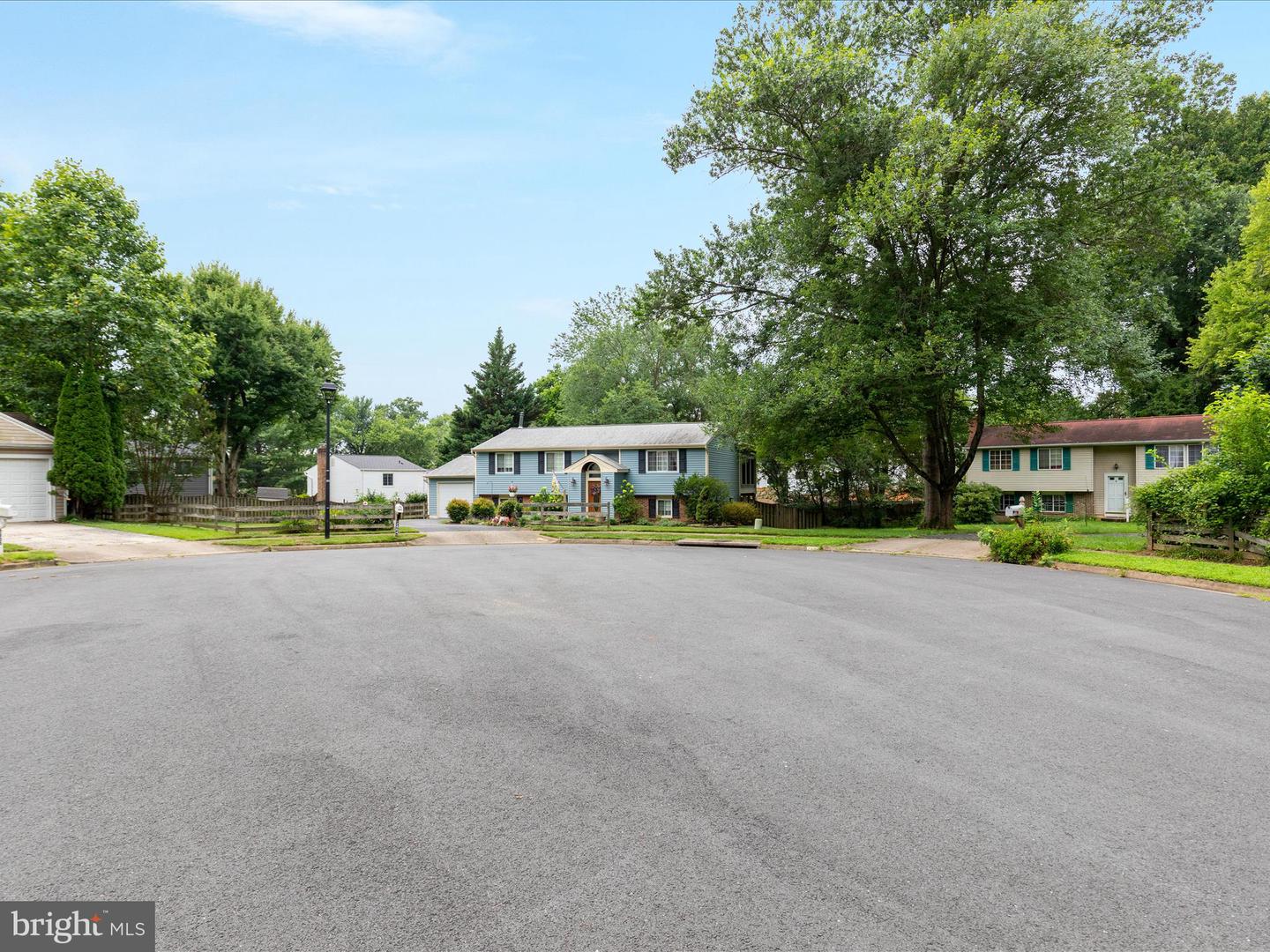 2804 PEPPERWOOD CT, VIENNA, Virginia 22181, 5 Bedrooms Bedrooms, ,3 BathroomsBathrooms,Residential,For sale,2804 PEPPERWOOD CT,VAFX2255738 MLS # VAFX2255738