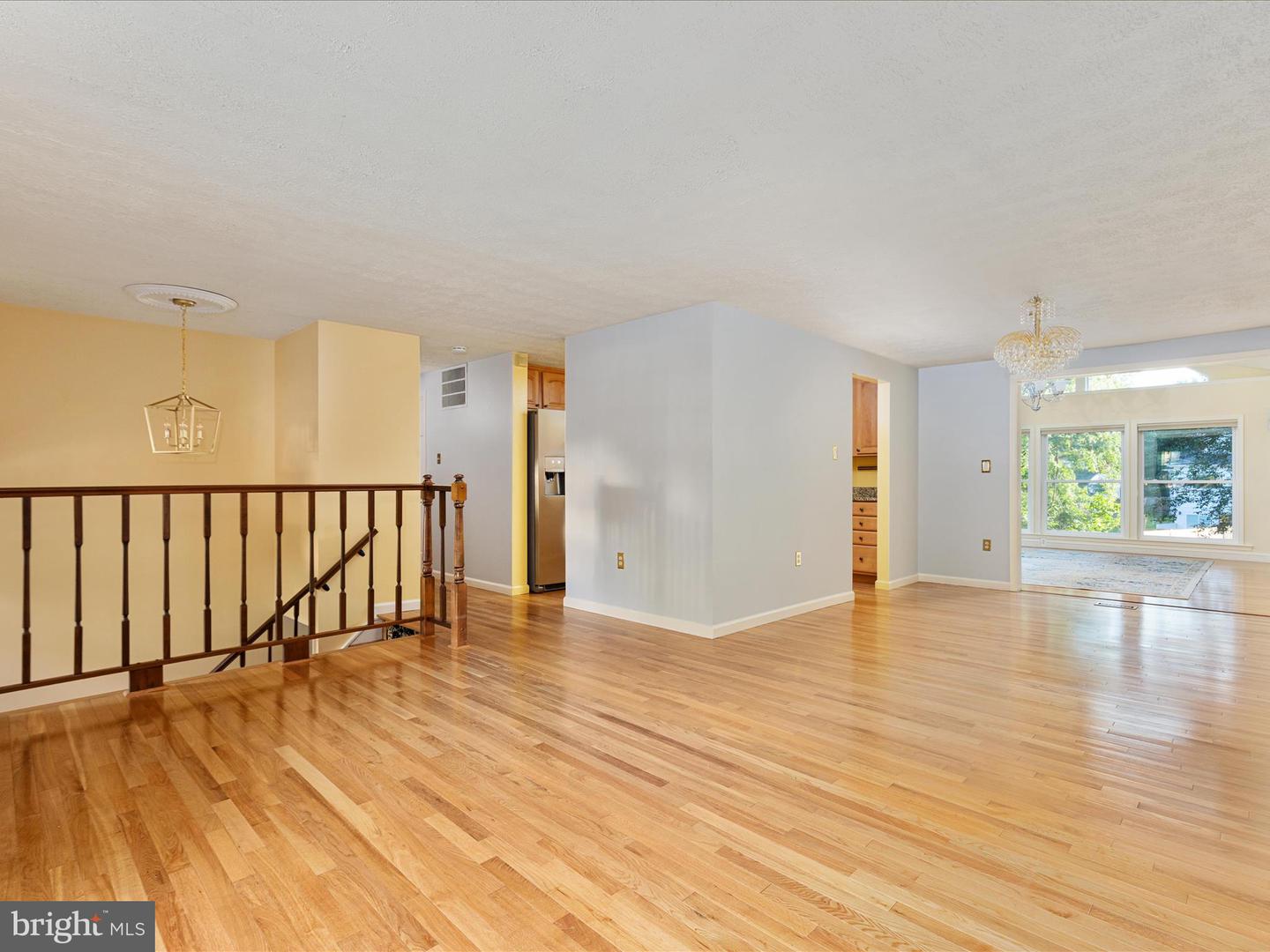 2804 PEPPERWOOD CT, VIENNA, Virginia 22181, 5 Bedrooms Bedrooms, ,3 BathroomsBathrooms,Residential,For sale,2804 PEPPERWOOD CT,VAFX2255738 MLS # VAFX2255738