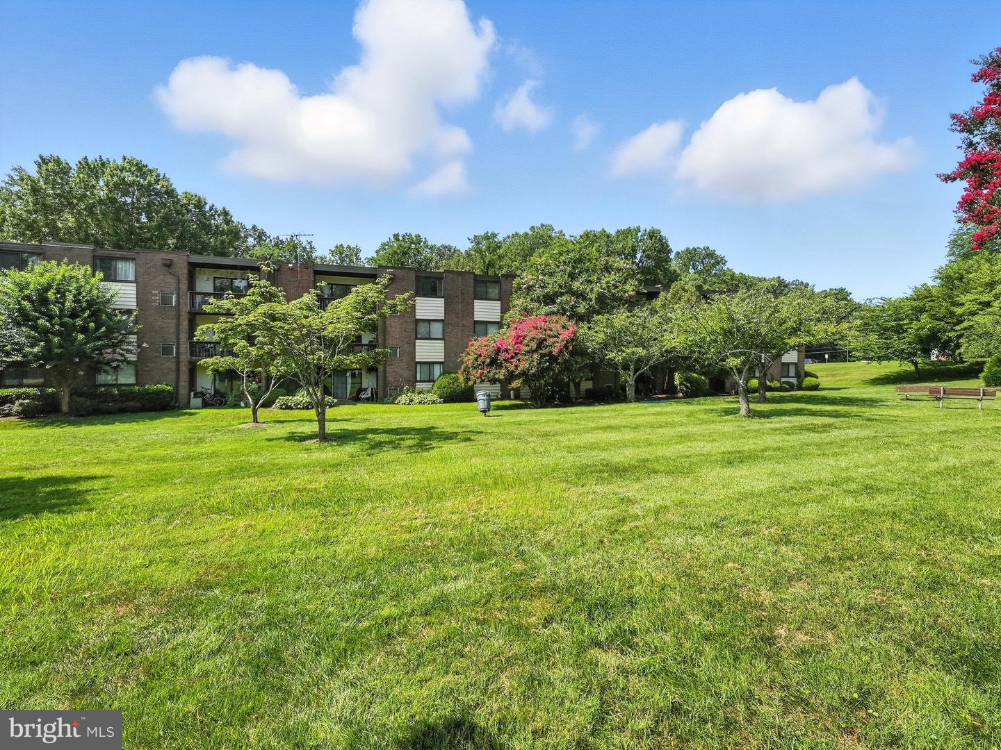 10723 W WEST DR #103, FAIRFAX, Virginia 22030, 2 Bedrooms Bedrooms, ,1 BathroomBathrooms,Residential,For sale,10723 W WEST DR #103,VAFC2006646 MLS # VAFC2006646