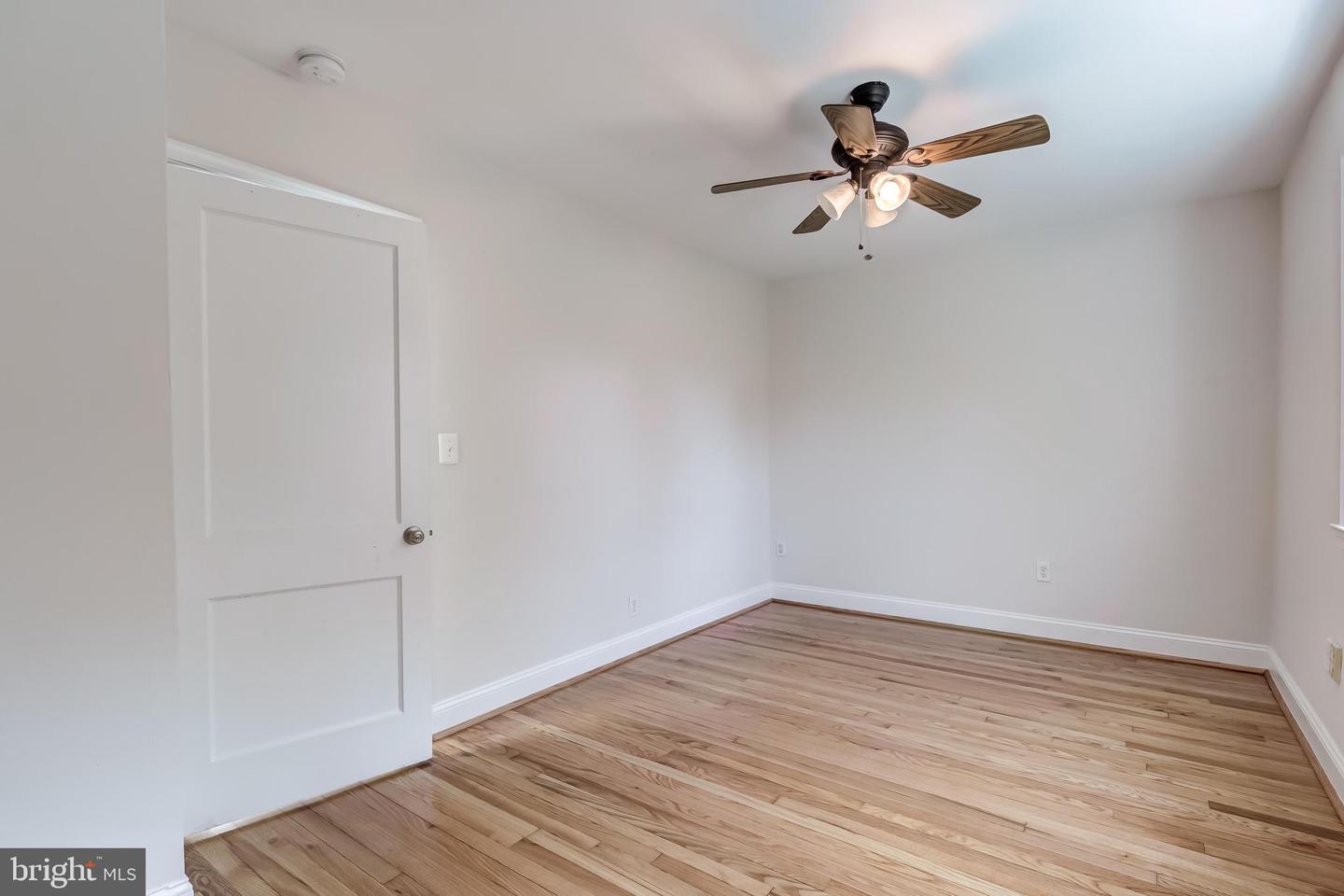 735 BERNARD ST, ALEXANDRIA, Virginia 22314, 2 Bedrooms Bedrooms, ,1 BathroomBathrooms,Residential,For sale,735 BERNARD ST,VAAX2047646 MLS # VAAX2047646