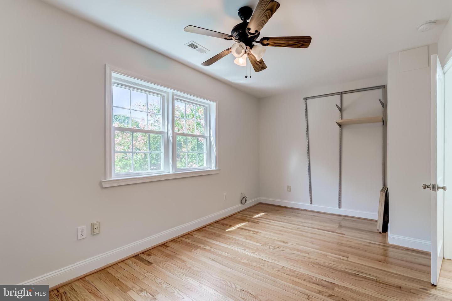 735 BERNARD ST, ALEXANDRIA, Virginia 22314, 2 Bedrooms Bedrooms, ,1 BathroomBathrooms,Residential,For sale,735 BERNARD ST,VAAX2047646 MLS # VAAX2047646