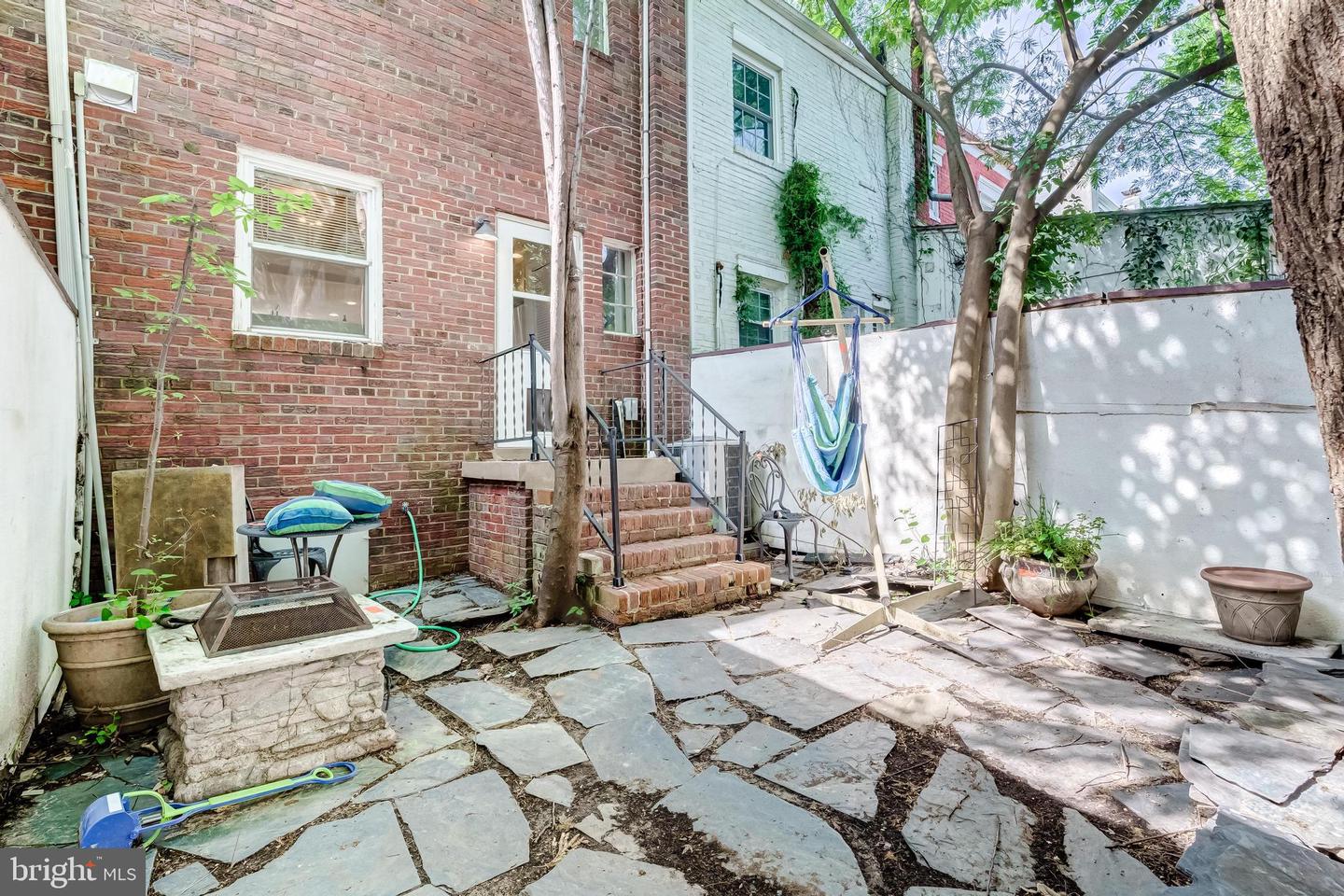 735 BERNARD ST, ALEXANDRIA, Virginia 22314, 2 Bedrooms Bedrooms, ,1 BathroomBathrooms,Residential,For sale,735 BERNARD ST,VAAX2047646 MLS # VAAX2047646