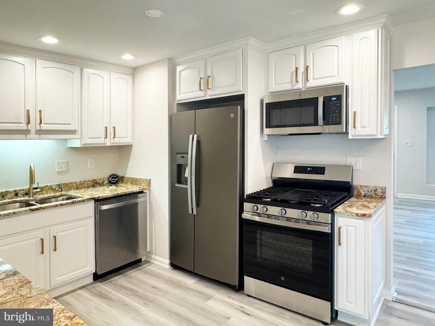 6610 STAGECOACH ST, SPRINGFIELD, Virginia 22150, 3 Bedrooms Bedrooms, ,2 BathroomsBathrooms,Residential,For sale,6610 STAGECOACH ST,VAFX2256690 MLS # VAFX2256690